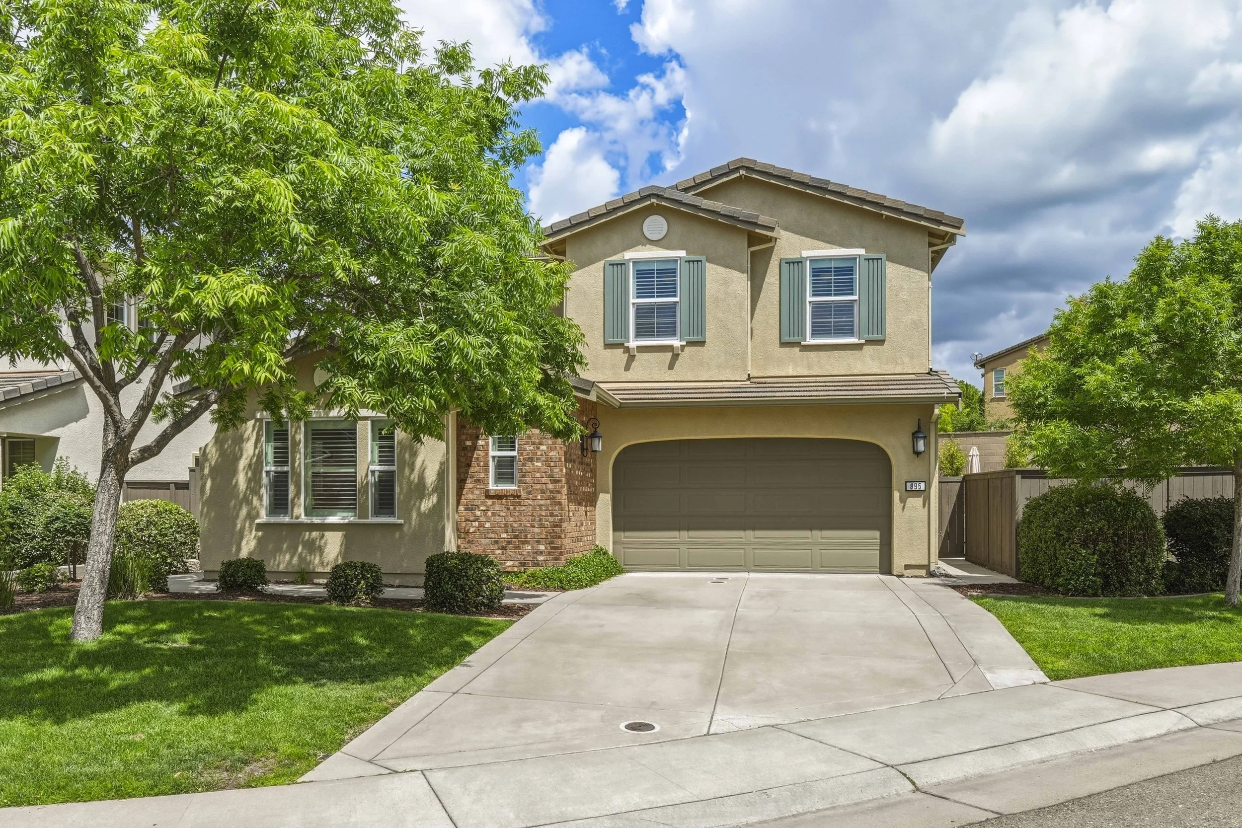 895 Calico Dr 42.jpg