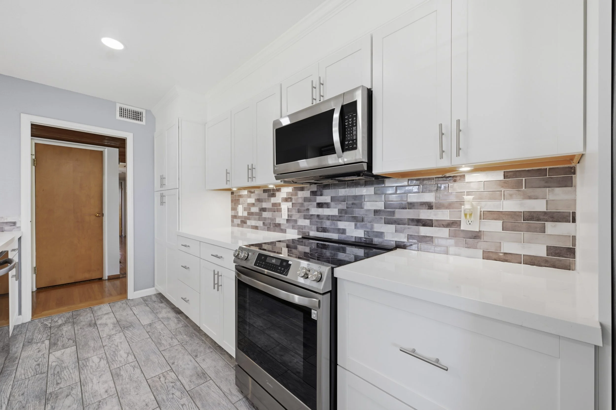 1820 Richmond St 18.jpg