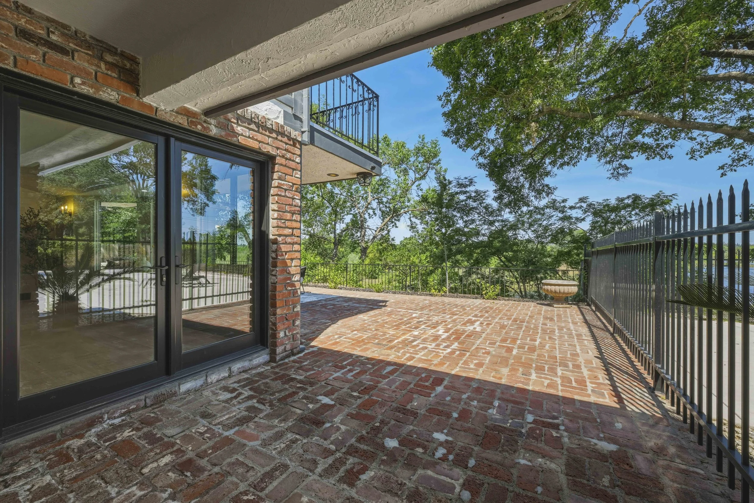 9815 Mira Del Rio Dr 33.jpg