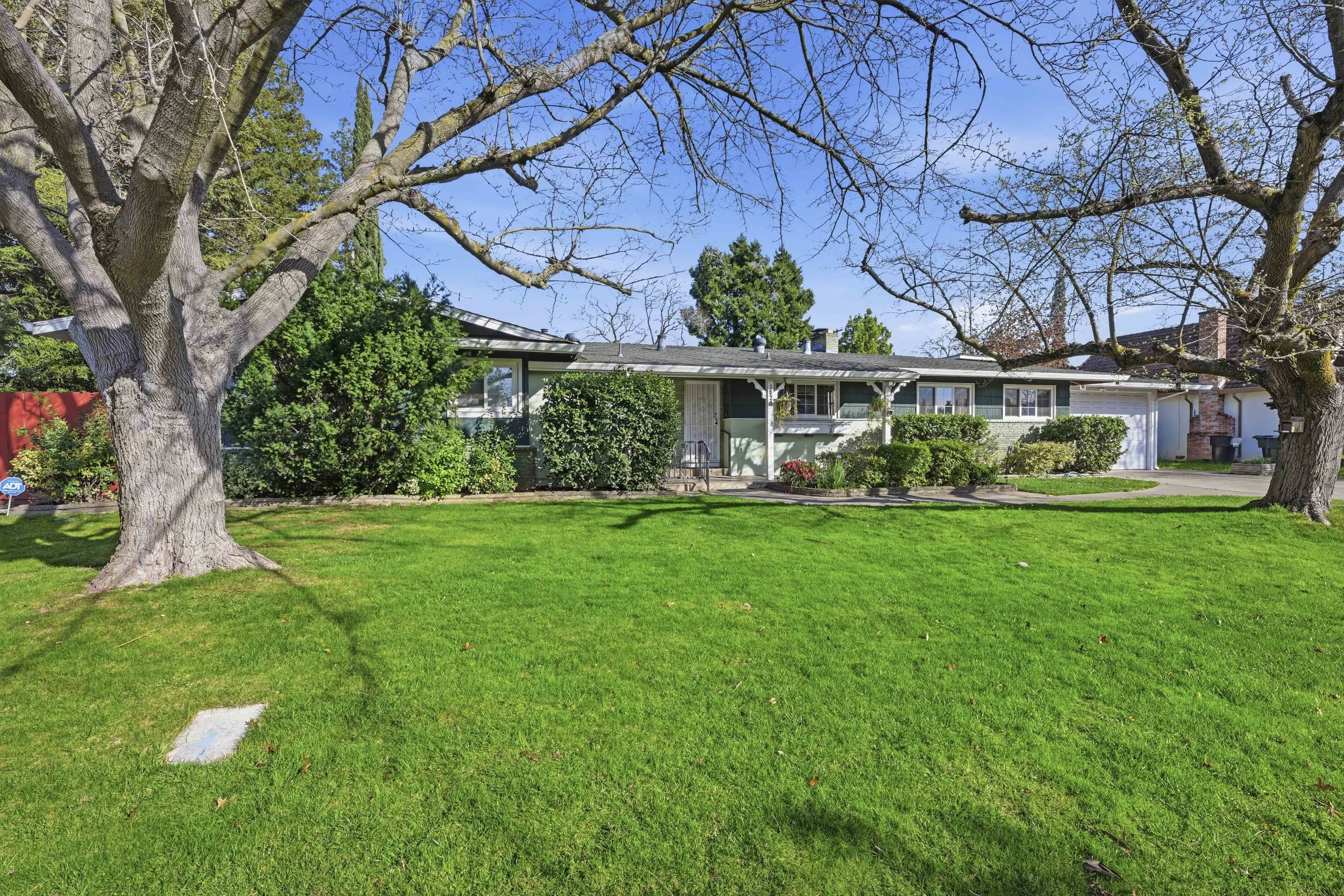 1820 Richmond St 8.jpg