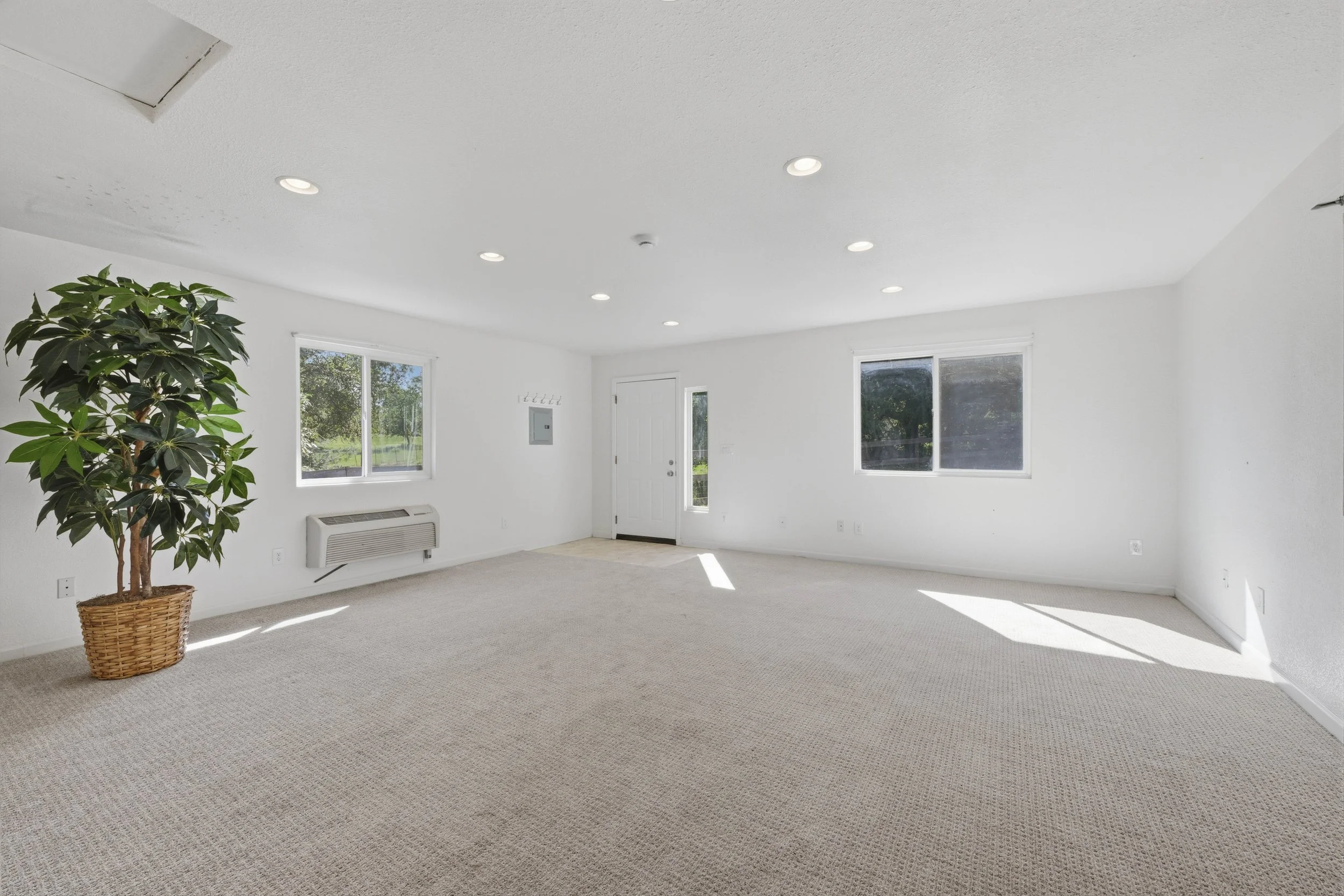 7585 Gold Dr 143.jpg