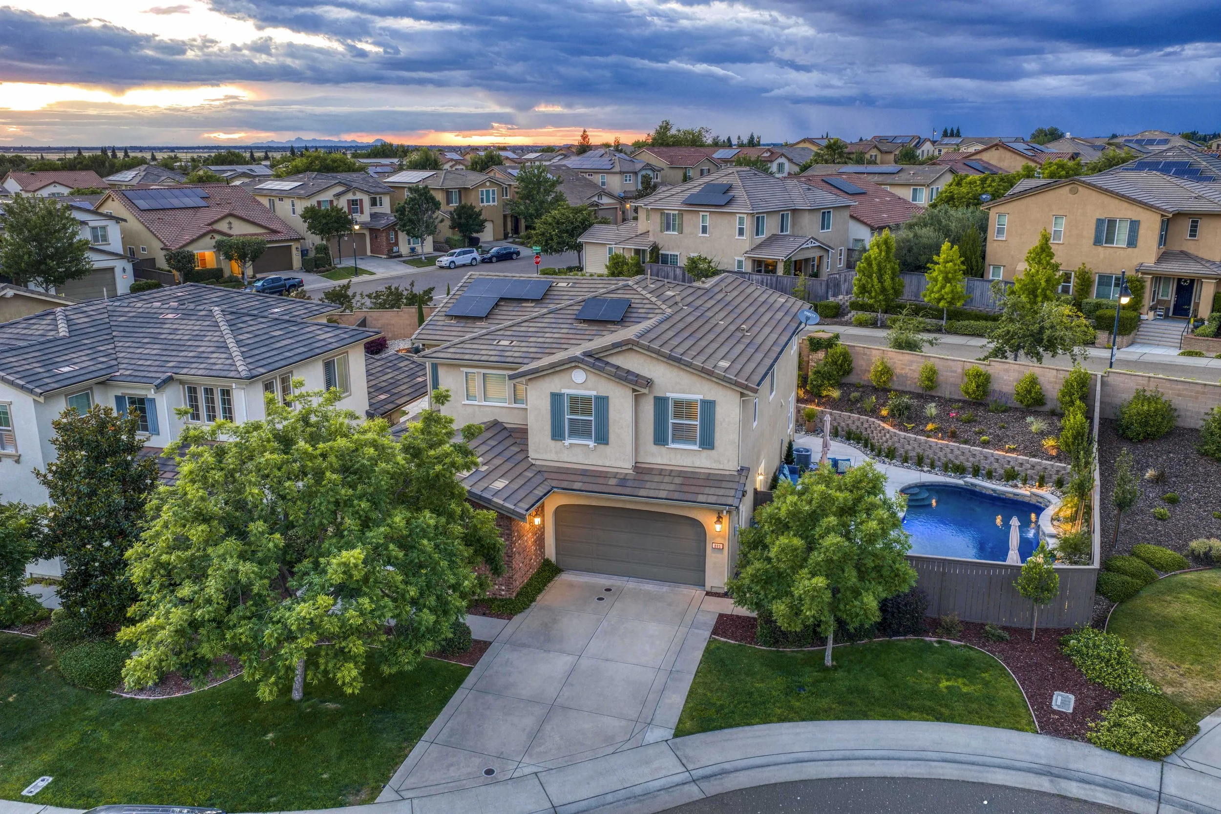 895 Calico Dr 10.jpg