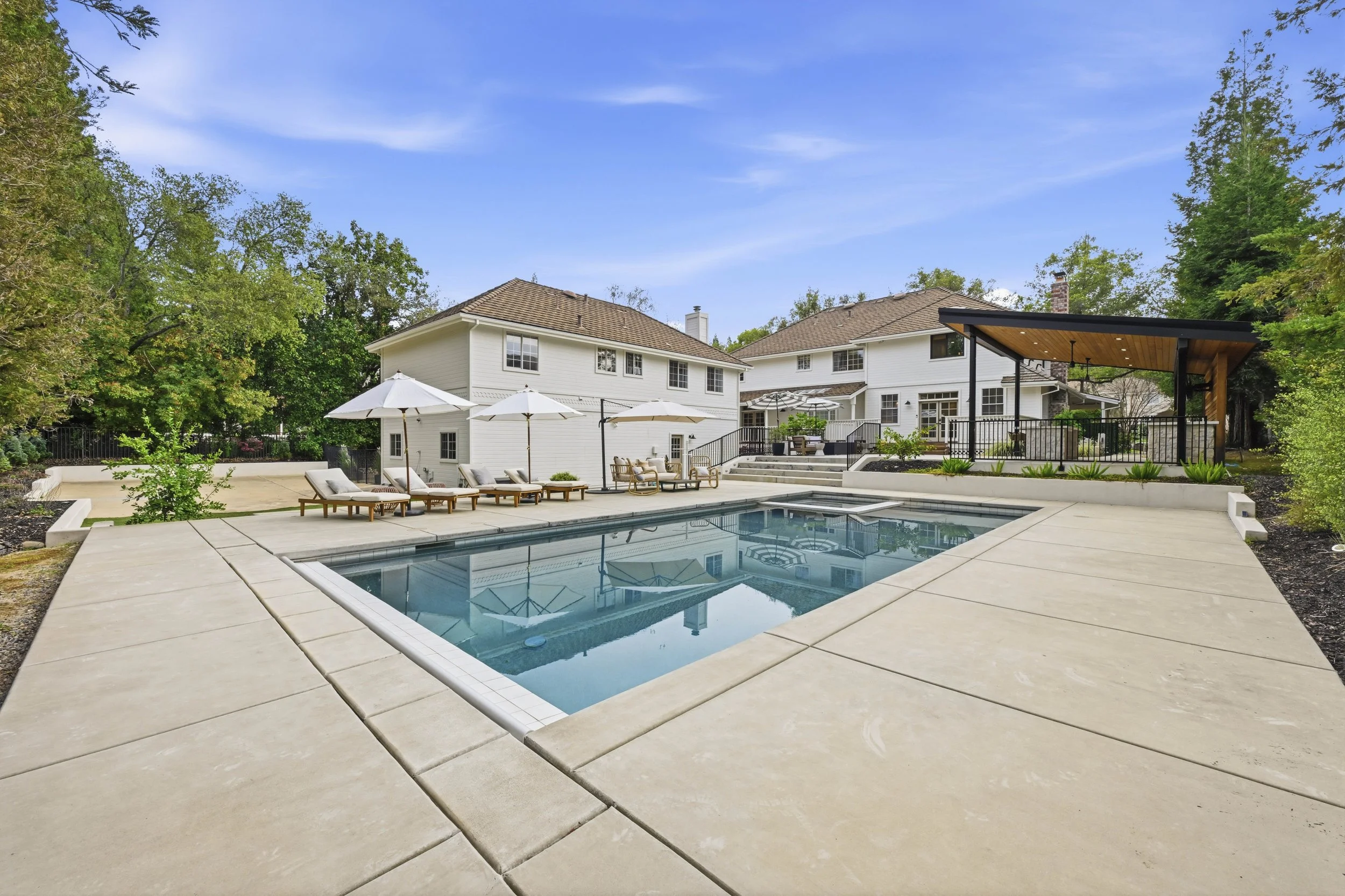 9660 Los Lagos Cir North - 119.jpg