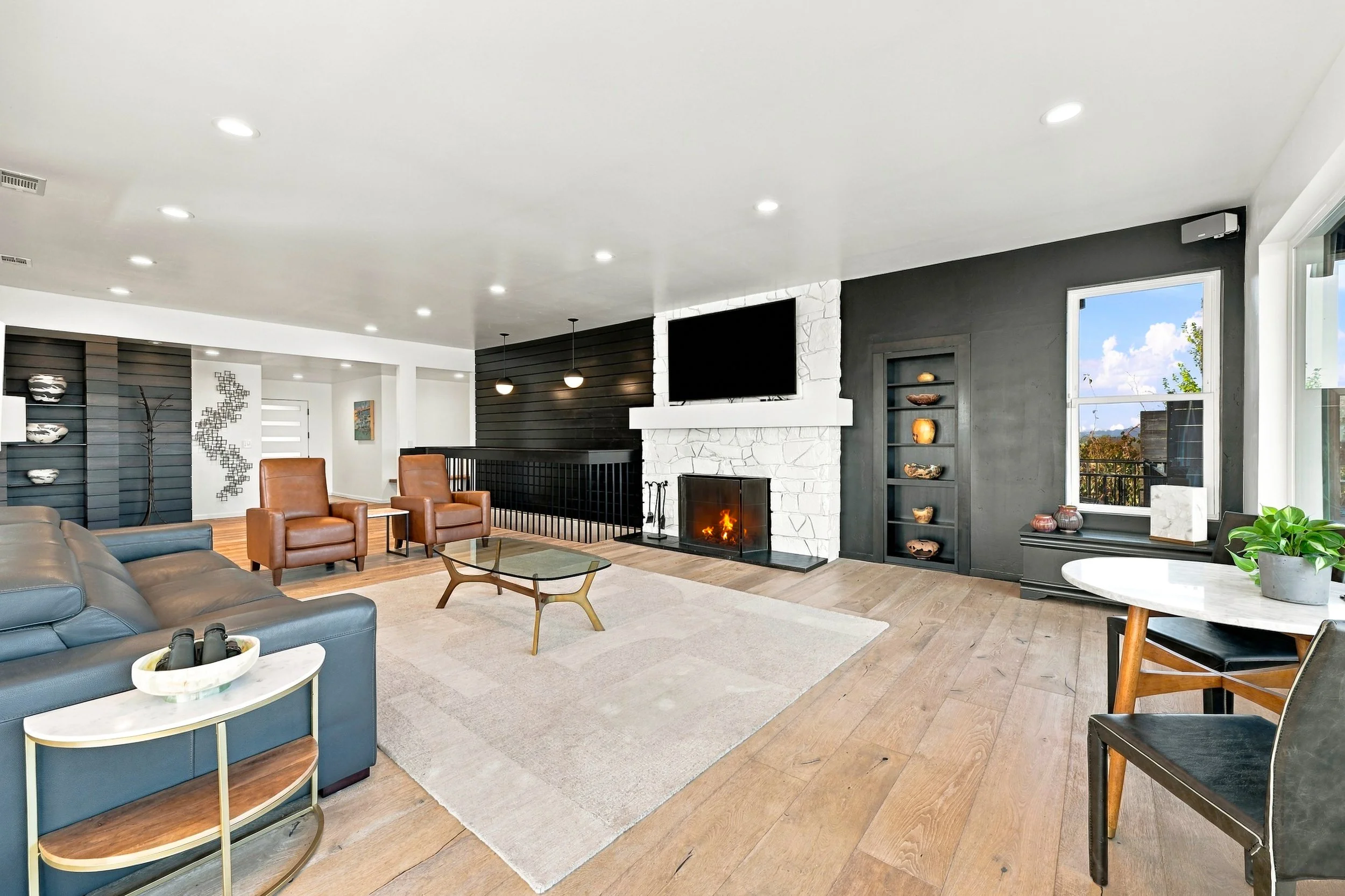 7882 Lakeshore Dr 32.jpg