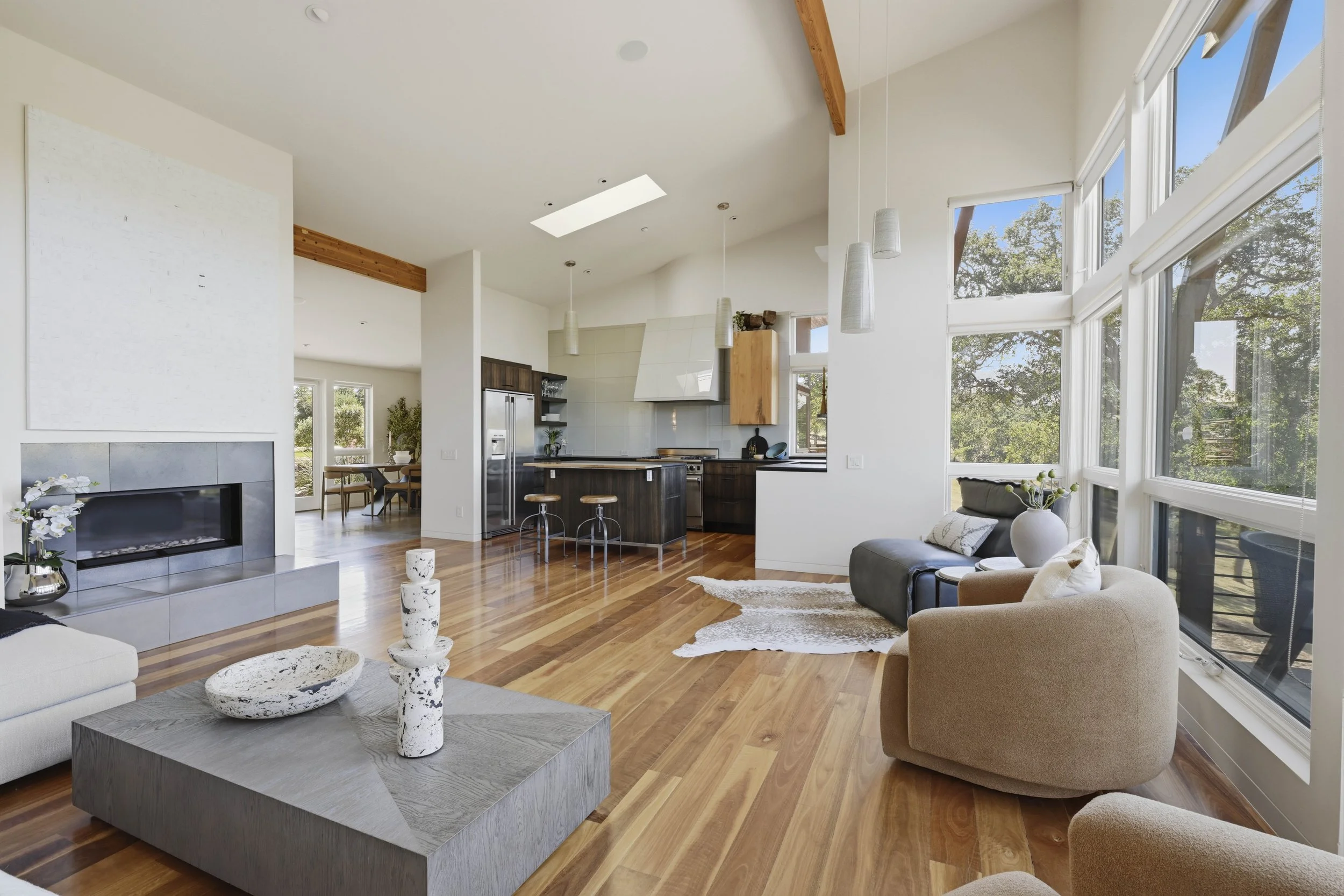 26000 Venado Dr - Main House  - 13.jpg