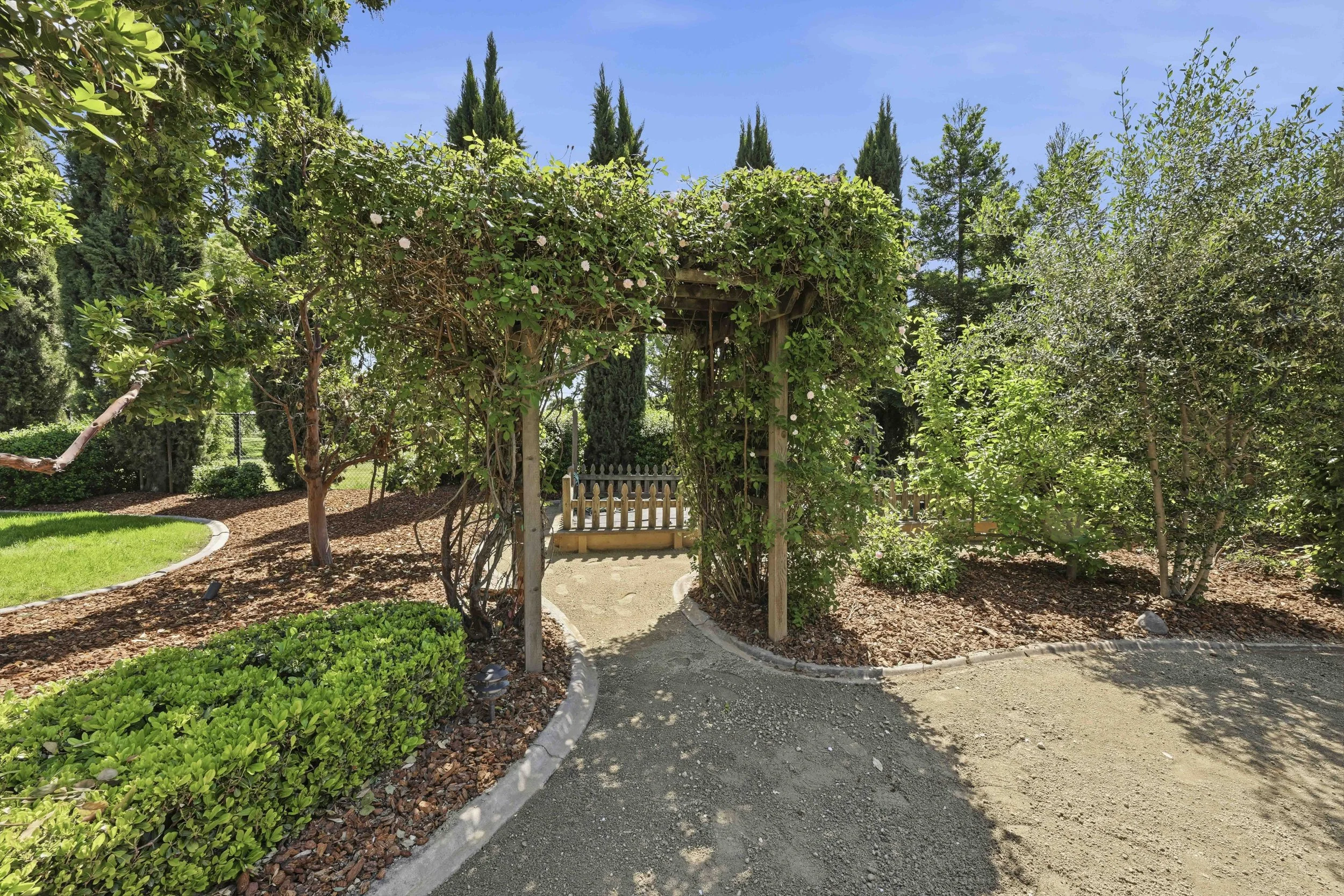 2228 Belvedere Cir _70.jpg