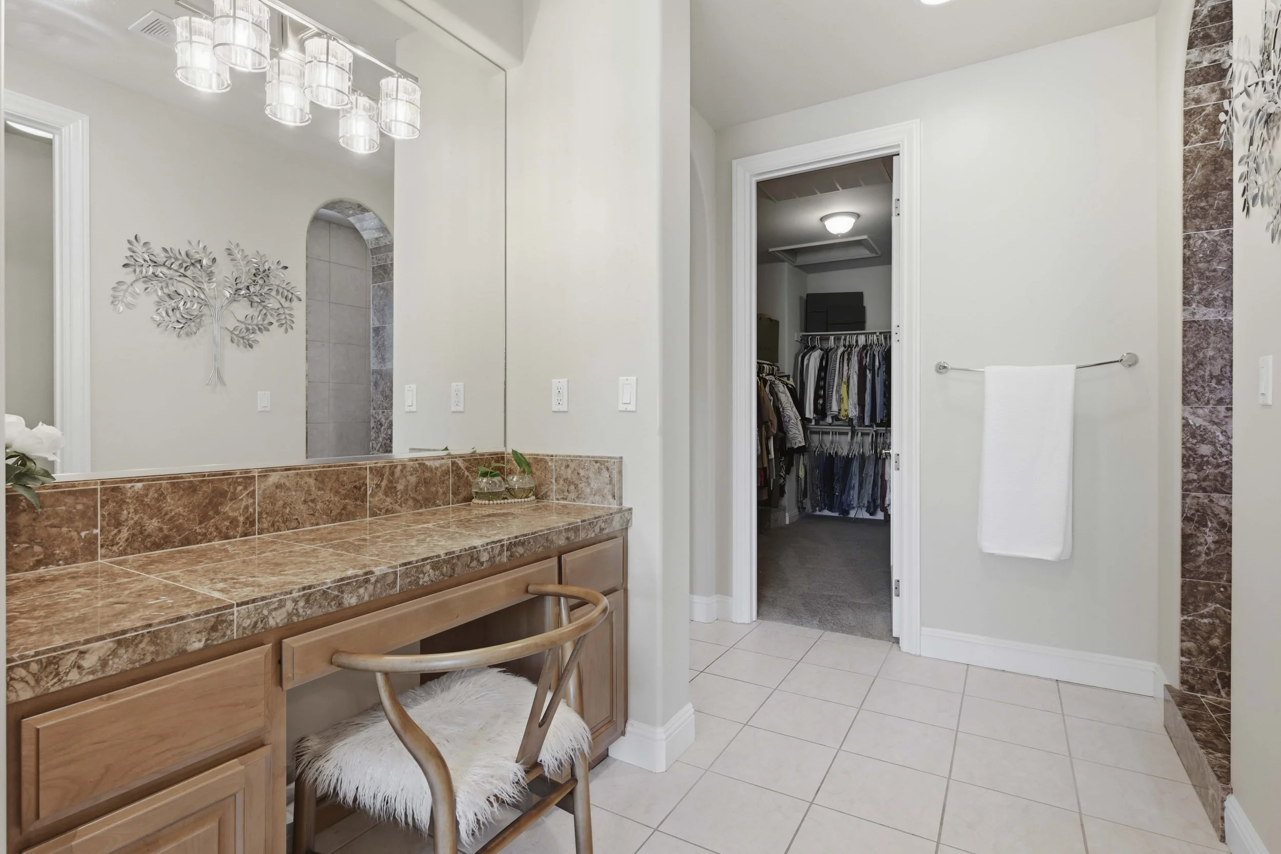 1343 Terracina Dr 74.jpg