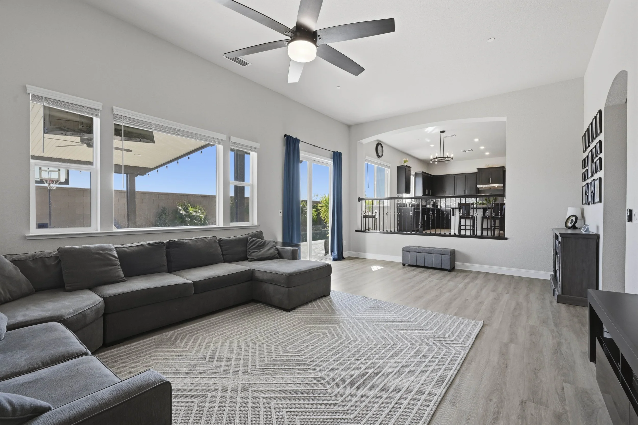 2012 Van Ruiten Dr _22.jpg