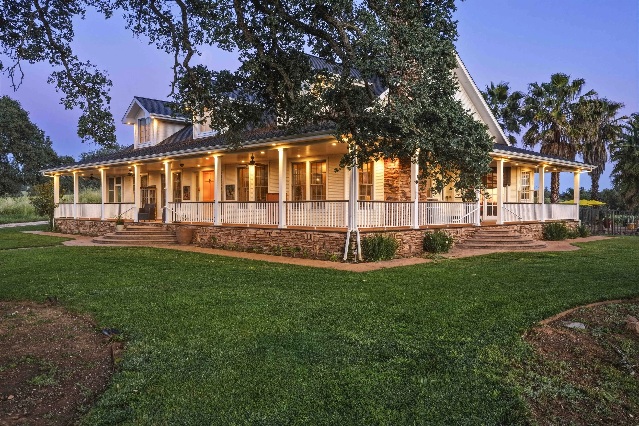 Young's Vineyard Twilights - _44.jpg