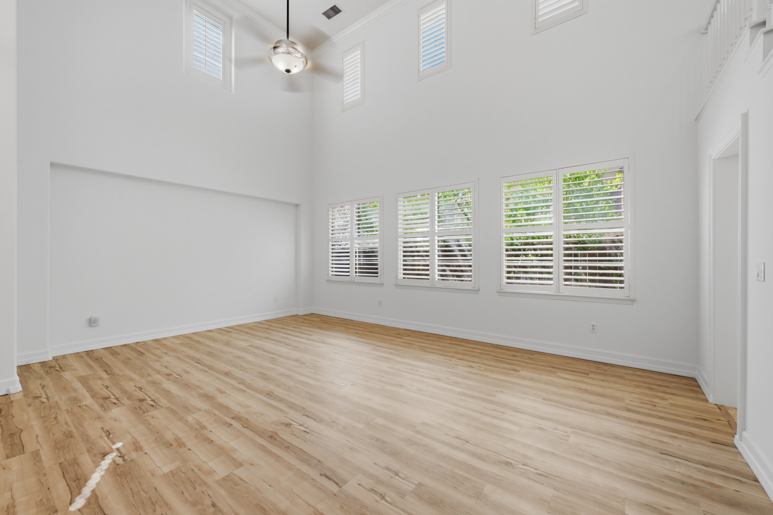 9030 Longford Way 5.jpg
