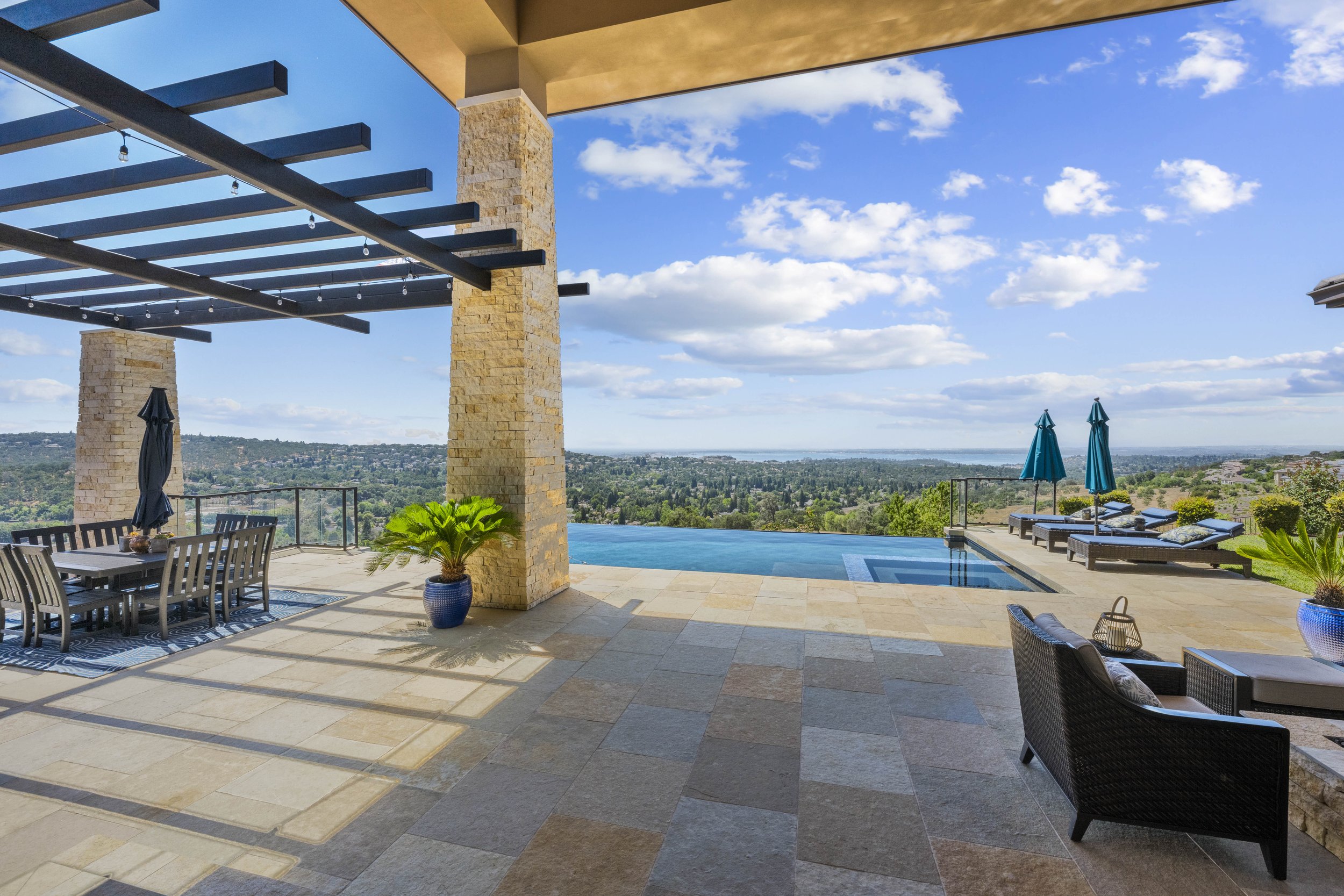 4374 Berkwood Ct 18.jpg