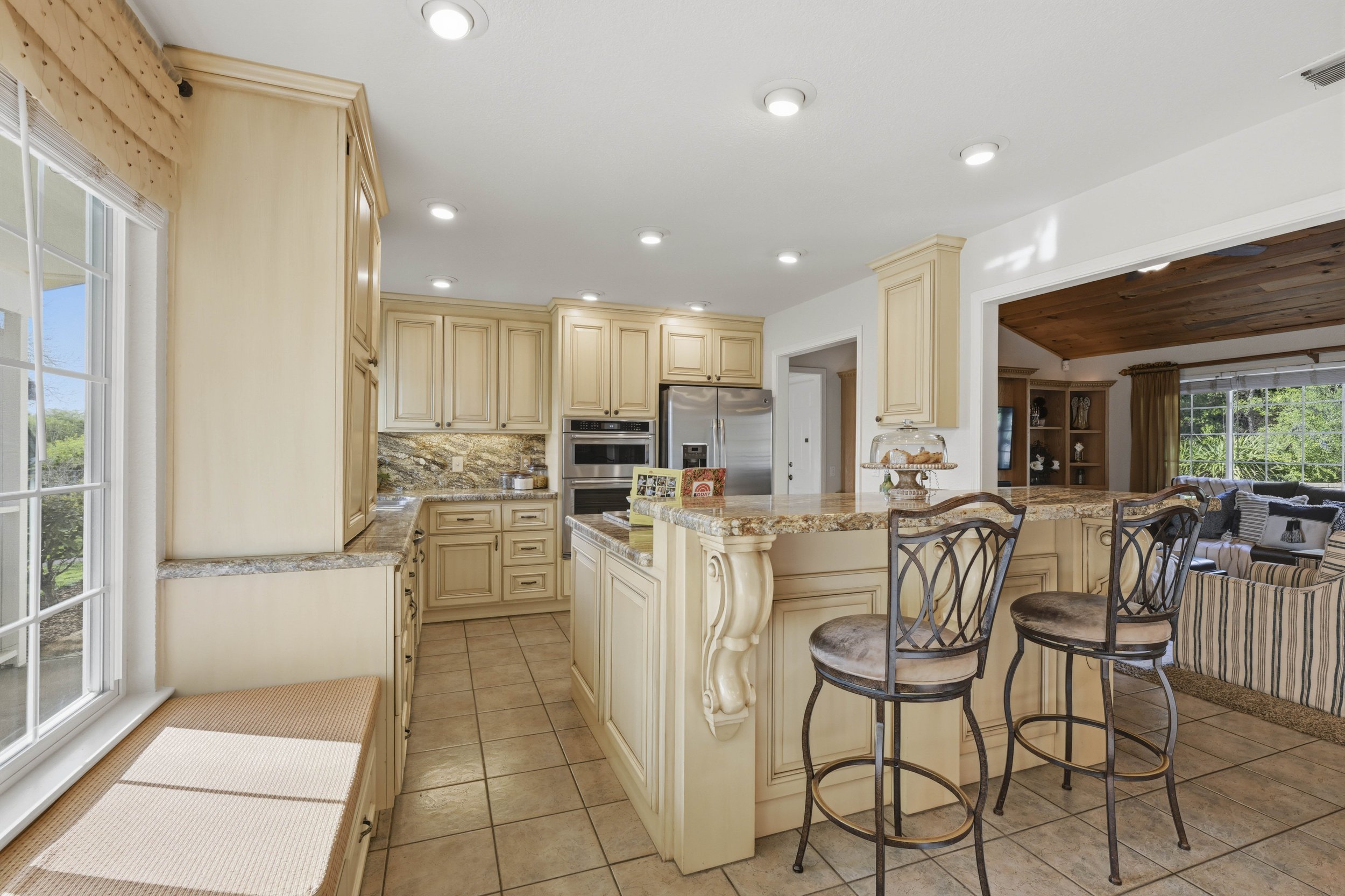 9240 Rock Springs Rd _109.jpg