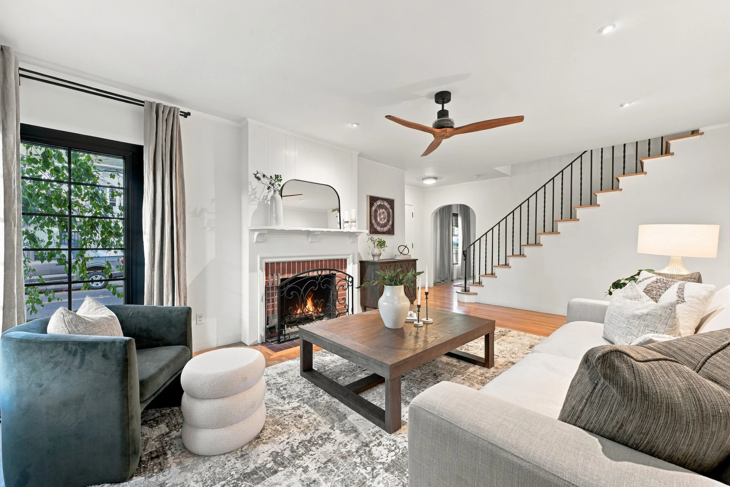 2743 Land Park Dr 58.jpg
