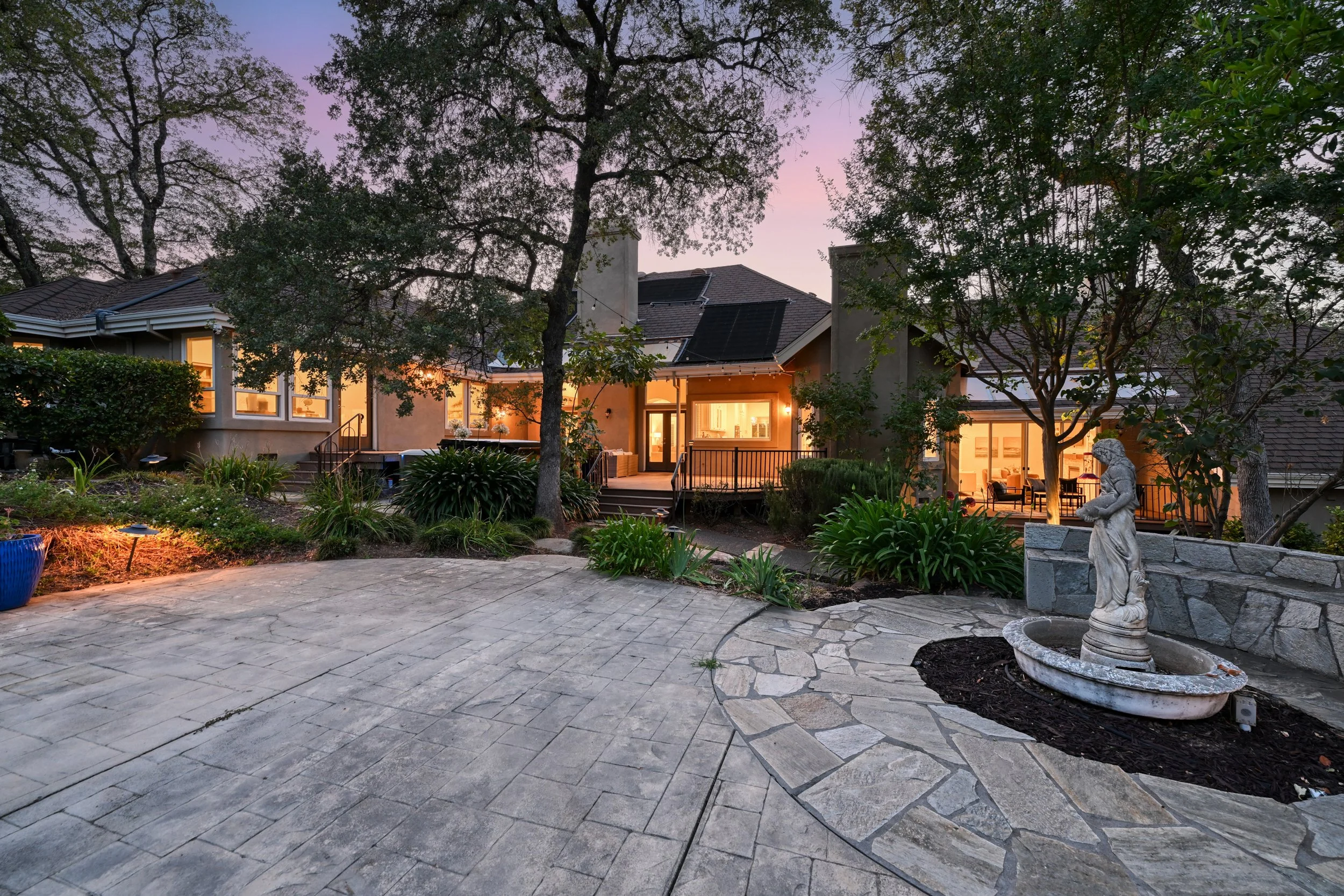 1194 Shetland Way - 26.jpg