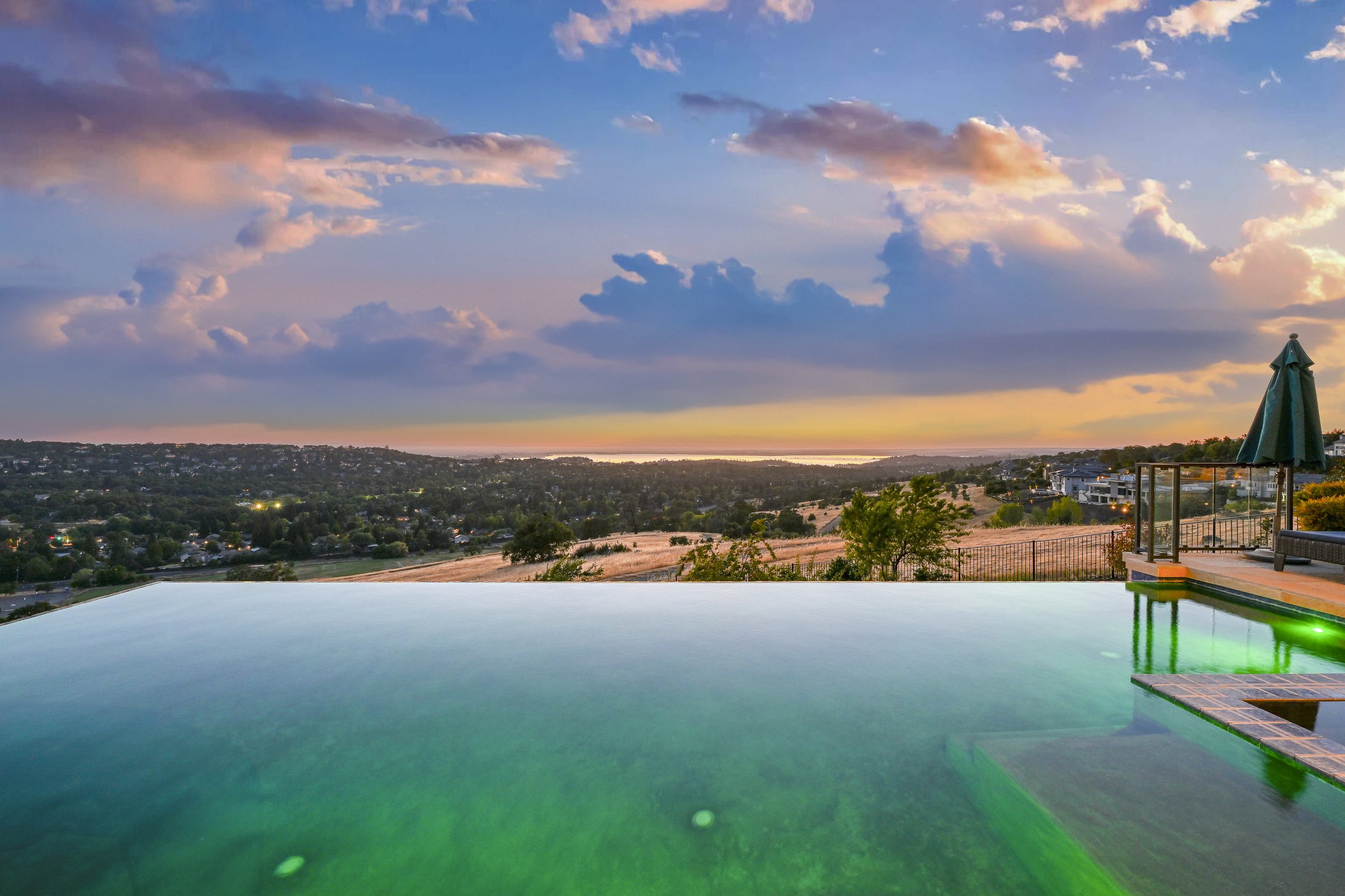 4374 Berkwood Ct 76.jpg