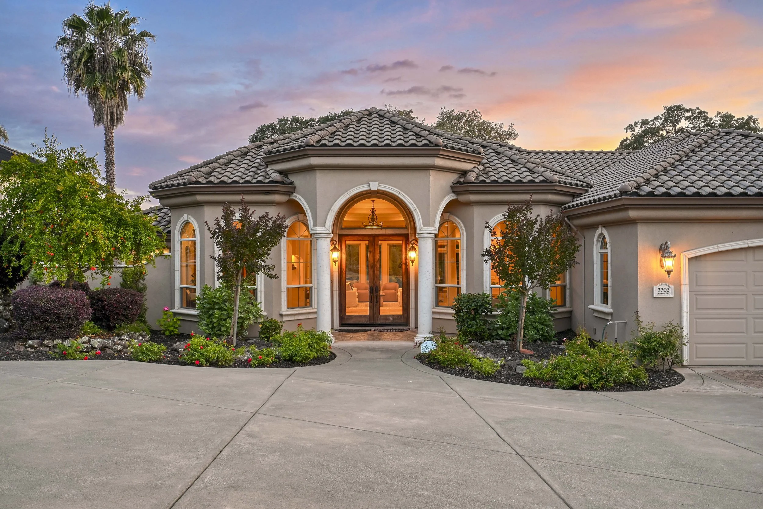 3702 Lindbrook Dr 93.jpg