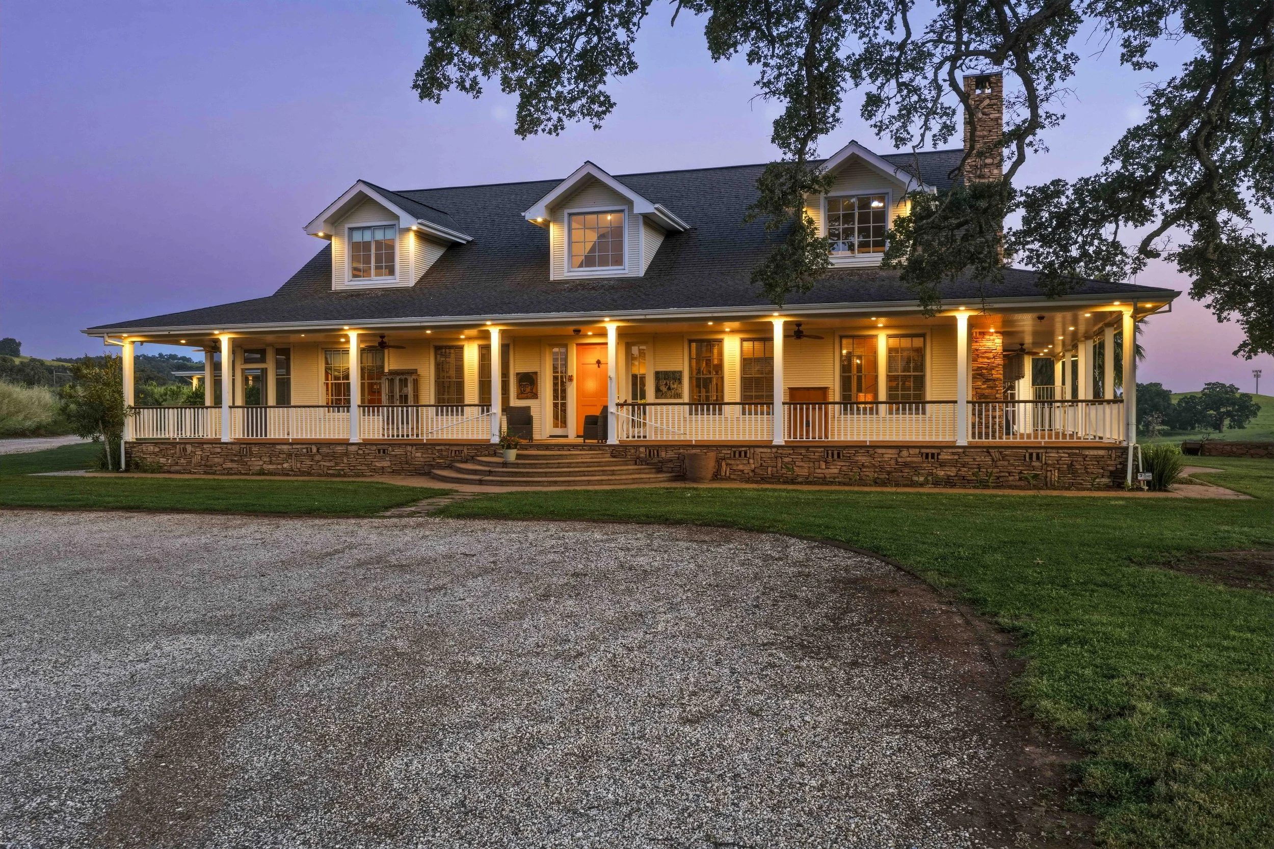 Young's Vineyard Twilights - _45.jpg