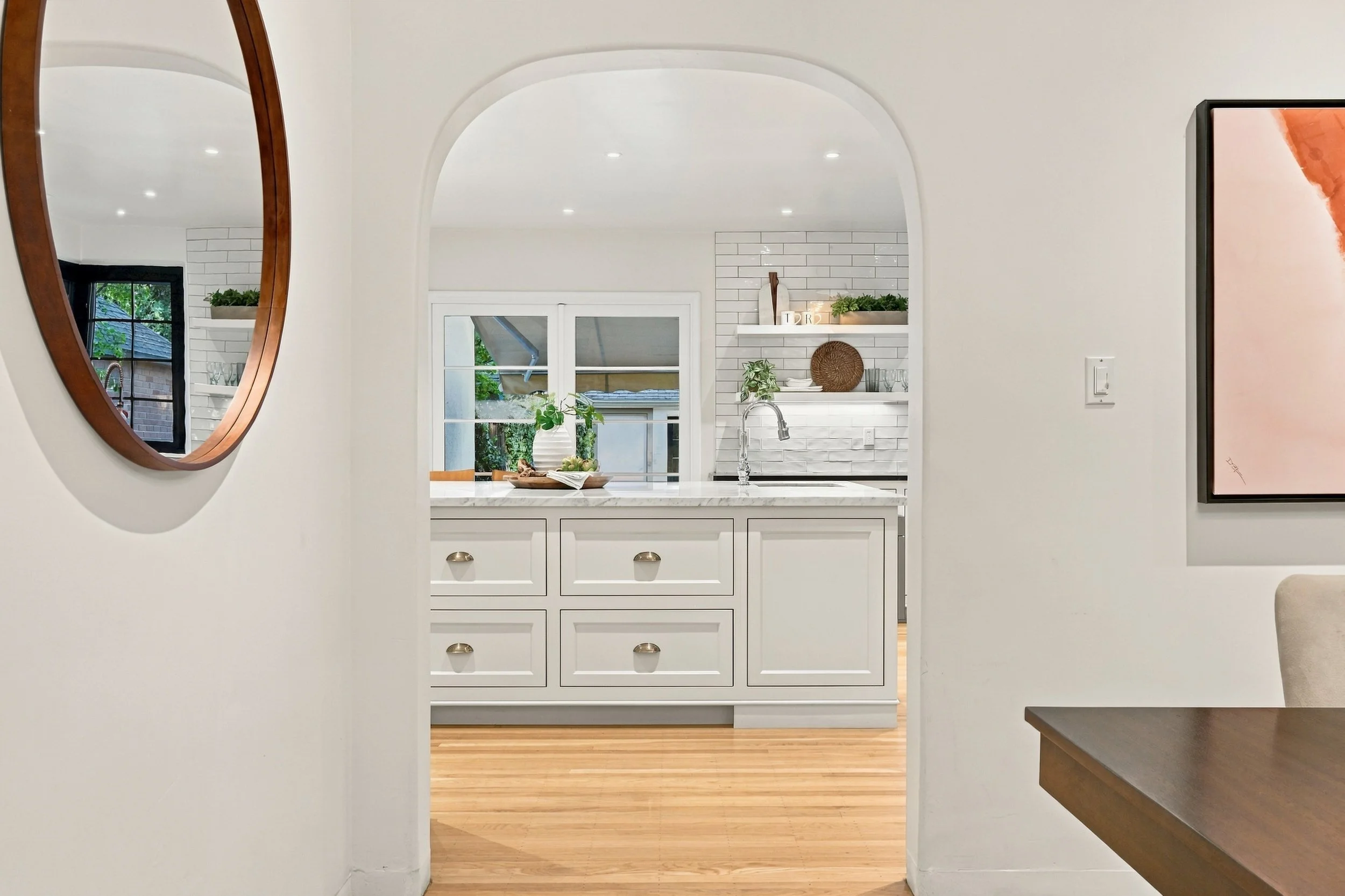 2743 Land Park Dr 26.jpg