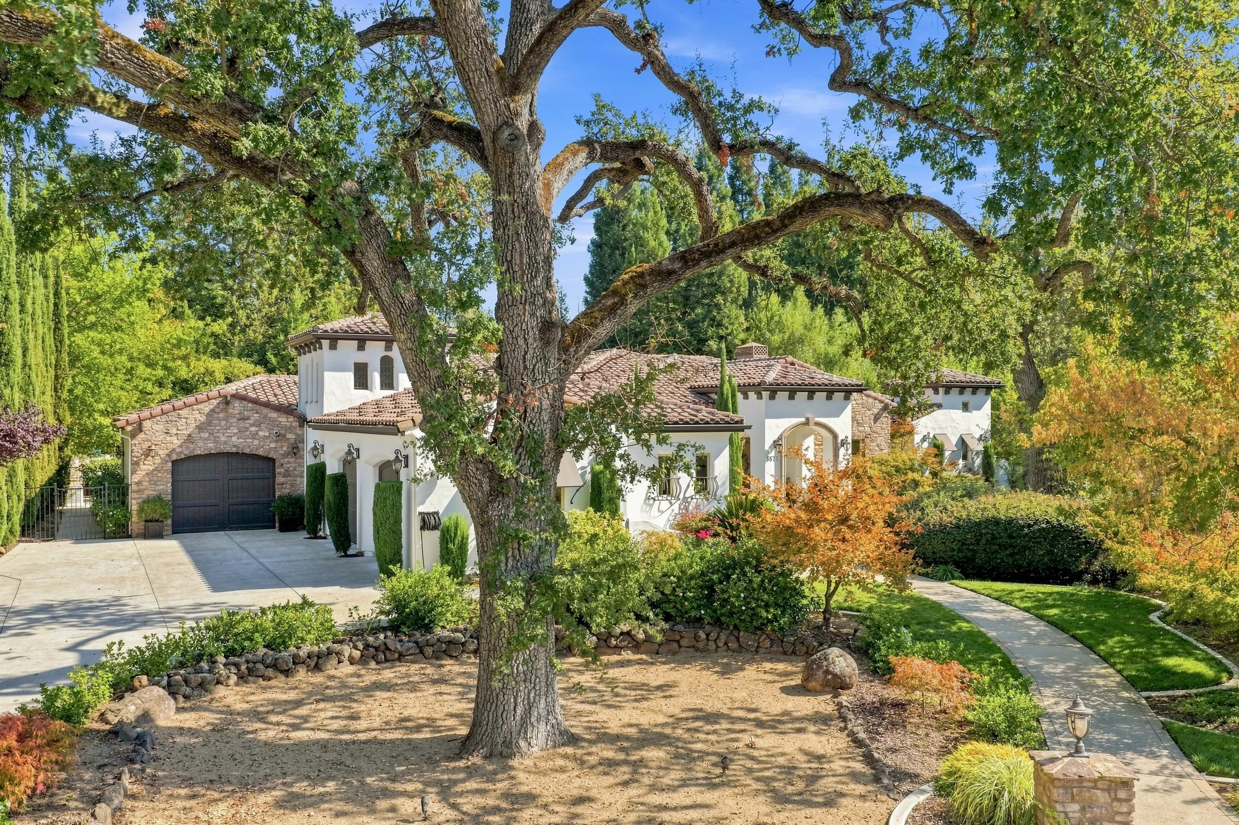 5571 Monte Claire Ln _0.jpg