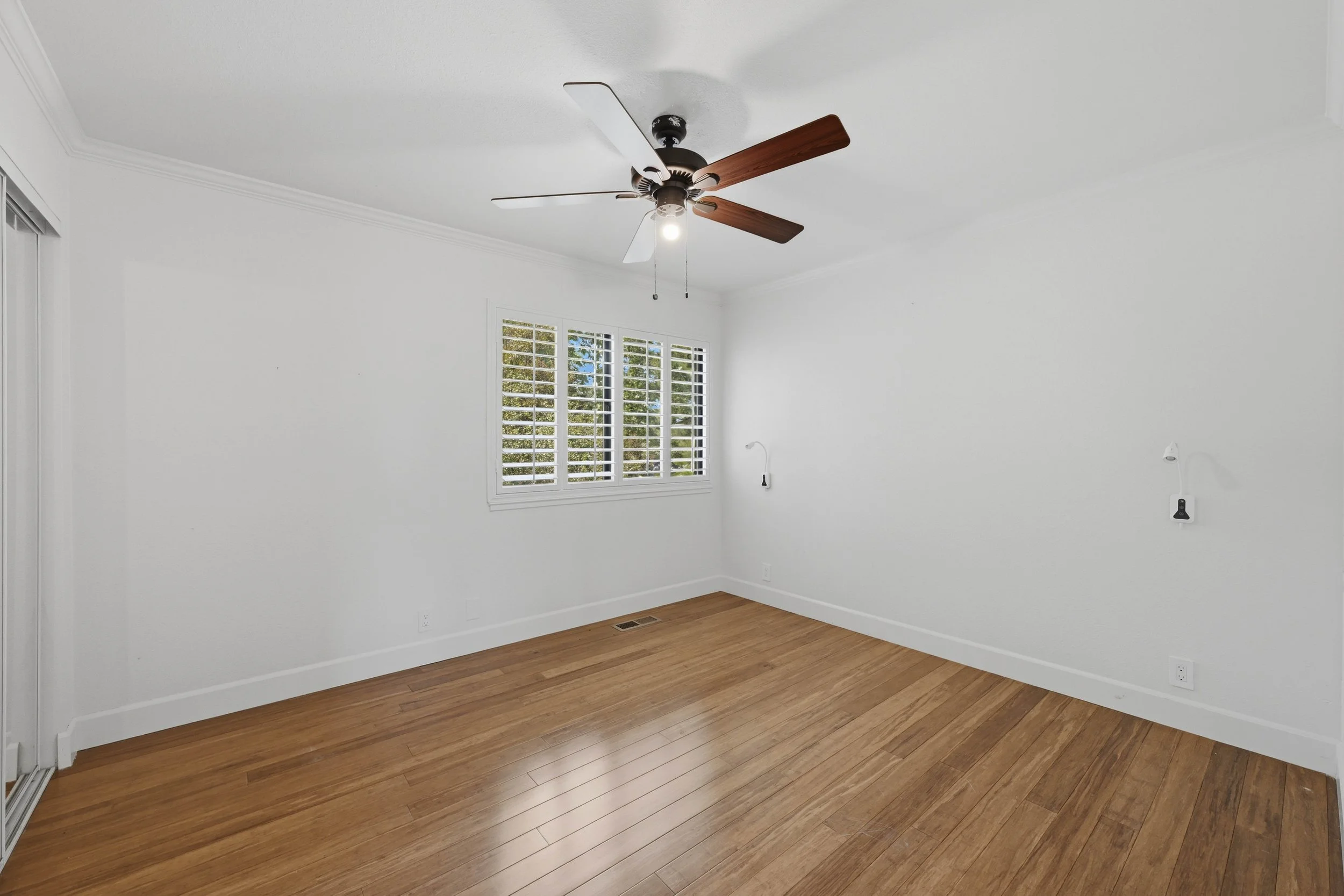 4440 Lawrence Dr _56.jpg