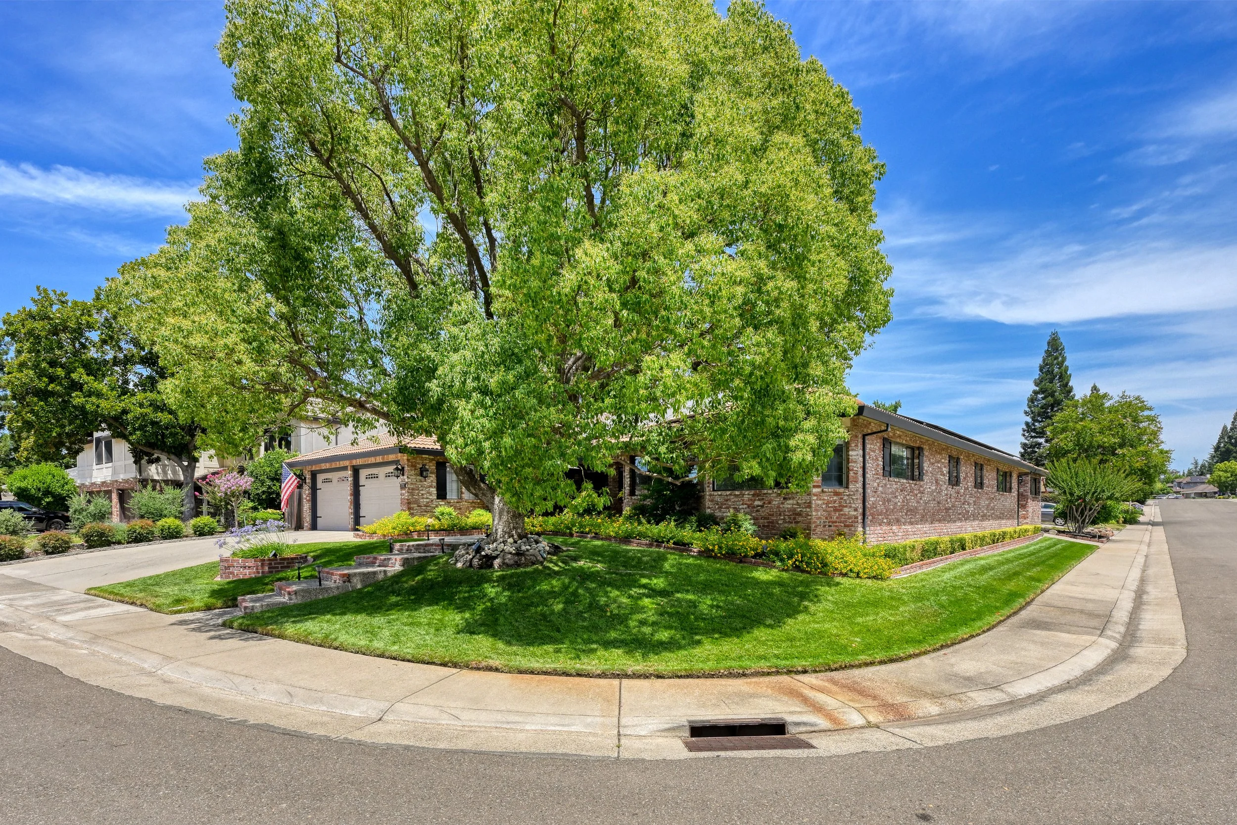 3737 Sweetwater Dr 29.jpg