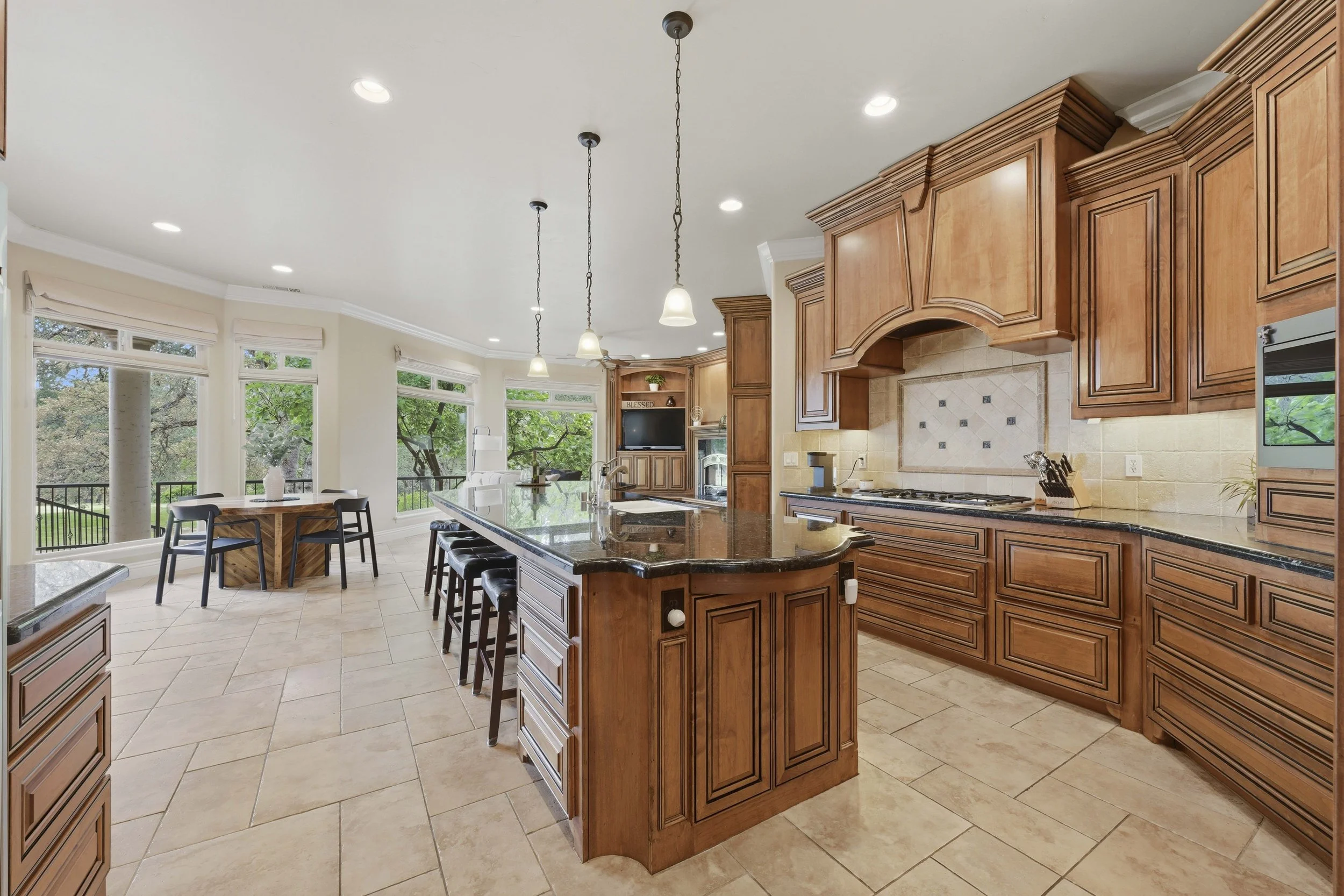 3702 Lindbrook Dr 31.jpg