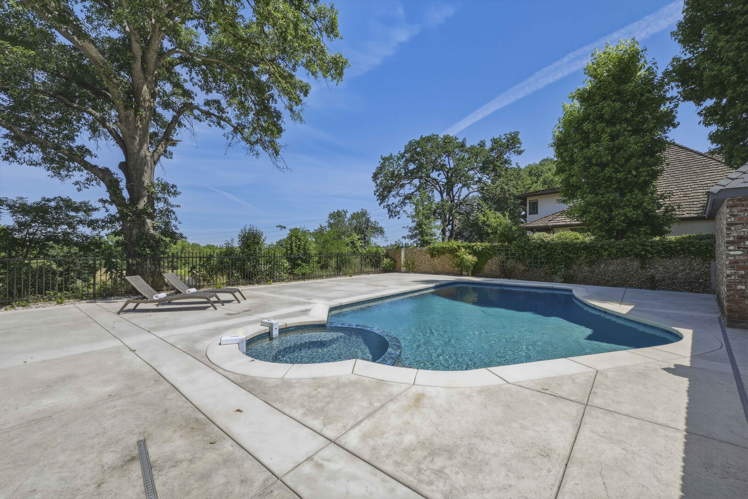 9815 Mira Del Rio Dr 43.jpg