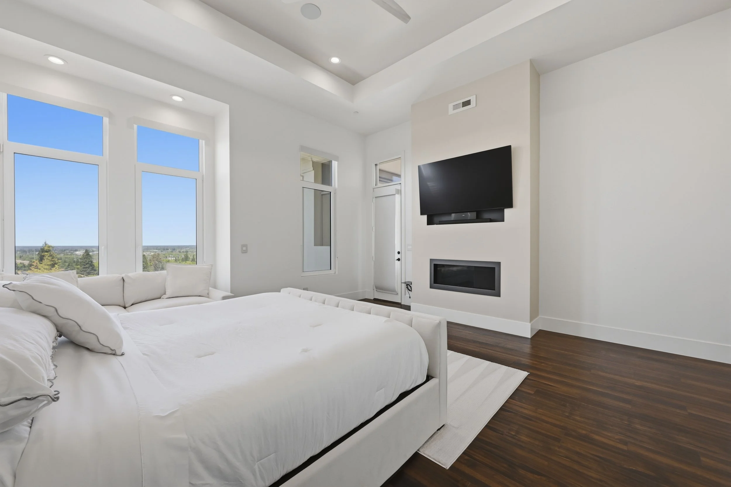 535 Serpa Way _39.jpg