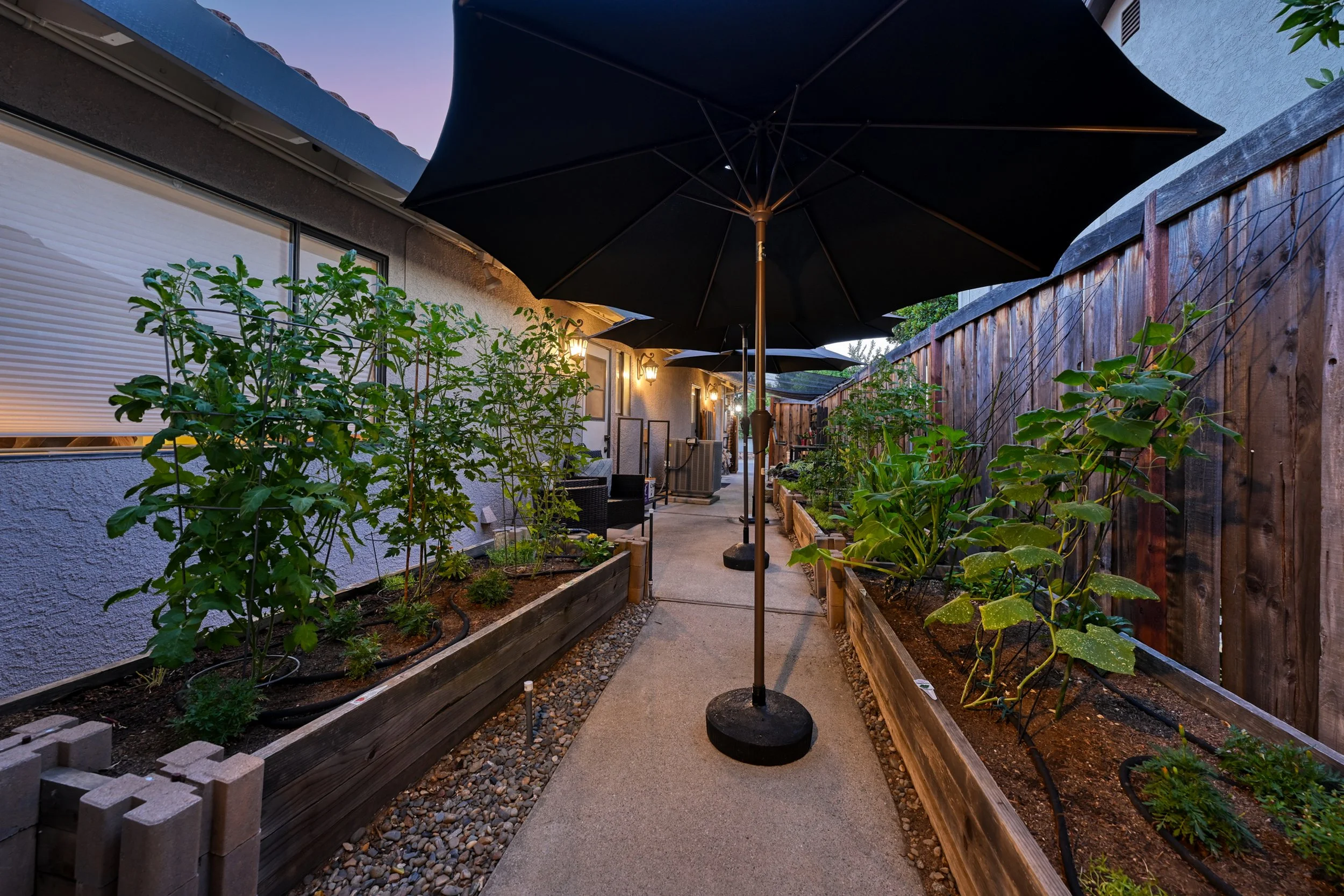 3737 Sweetwater Dr 27.jpg