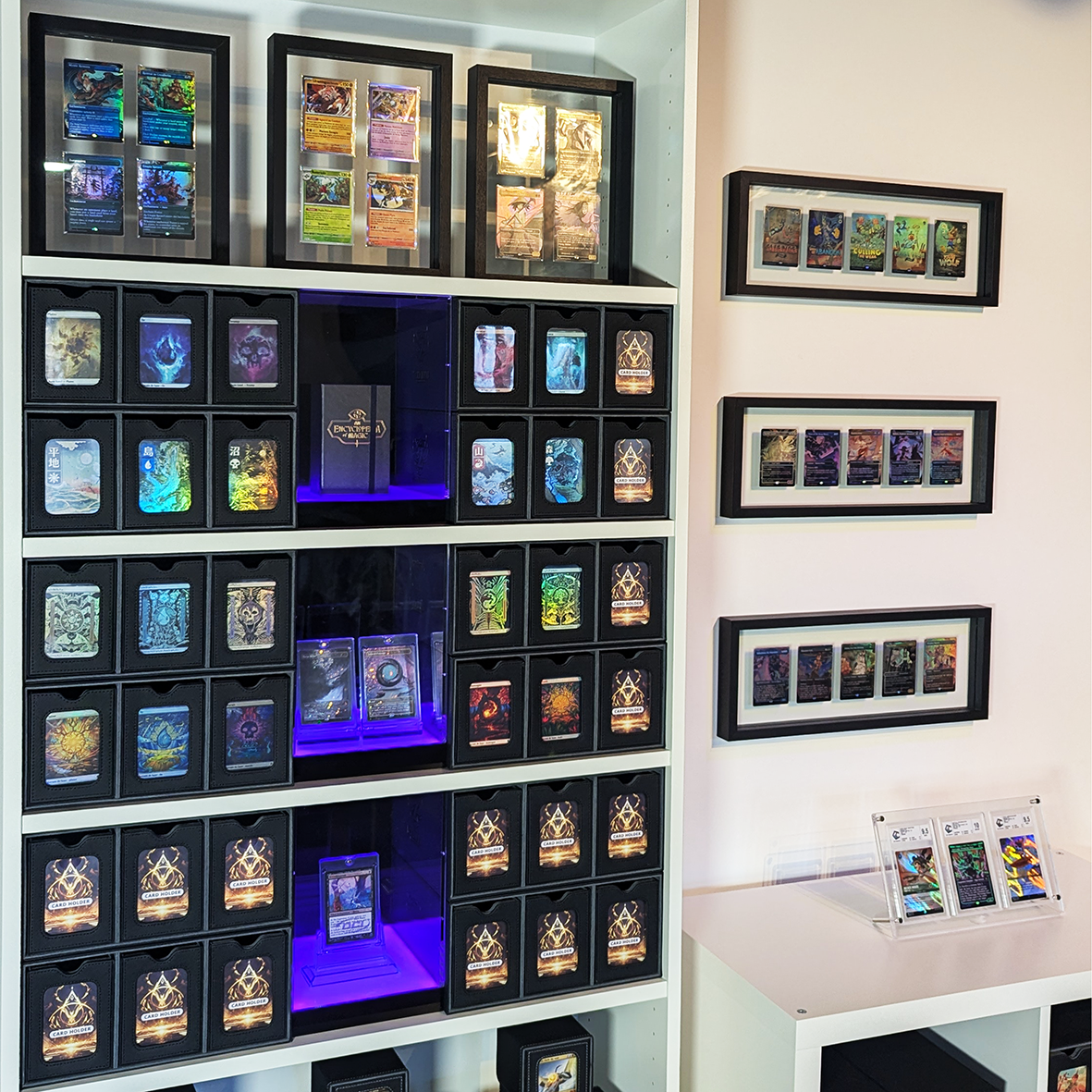 ETAGERE PRESENTATION VITRINE2.png