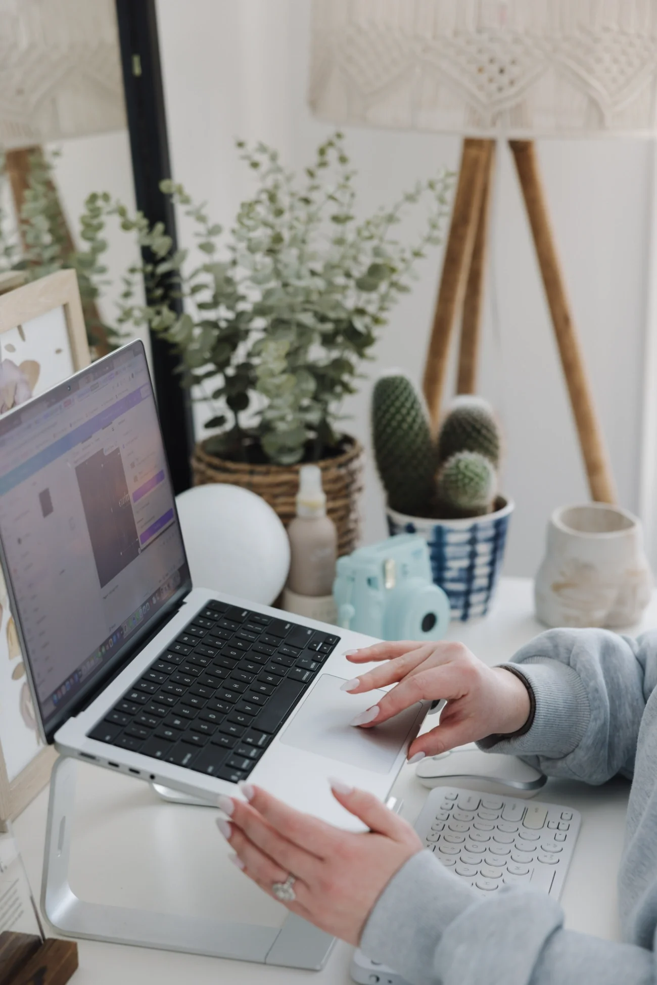 curl-media-content-creation-social-media-management-ontario-57.webp