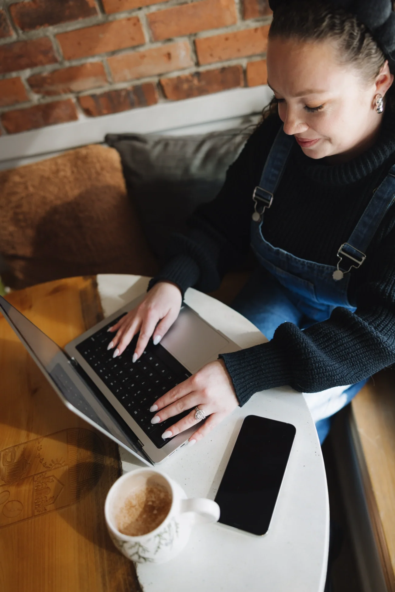 curl-media-content-creation-social-media-management-ontario-111.webp