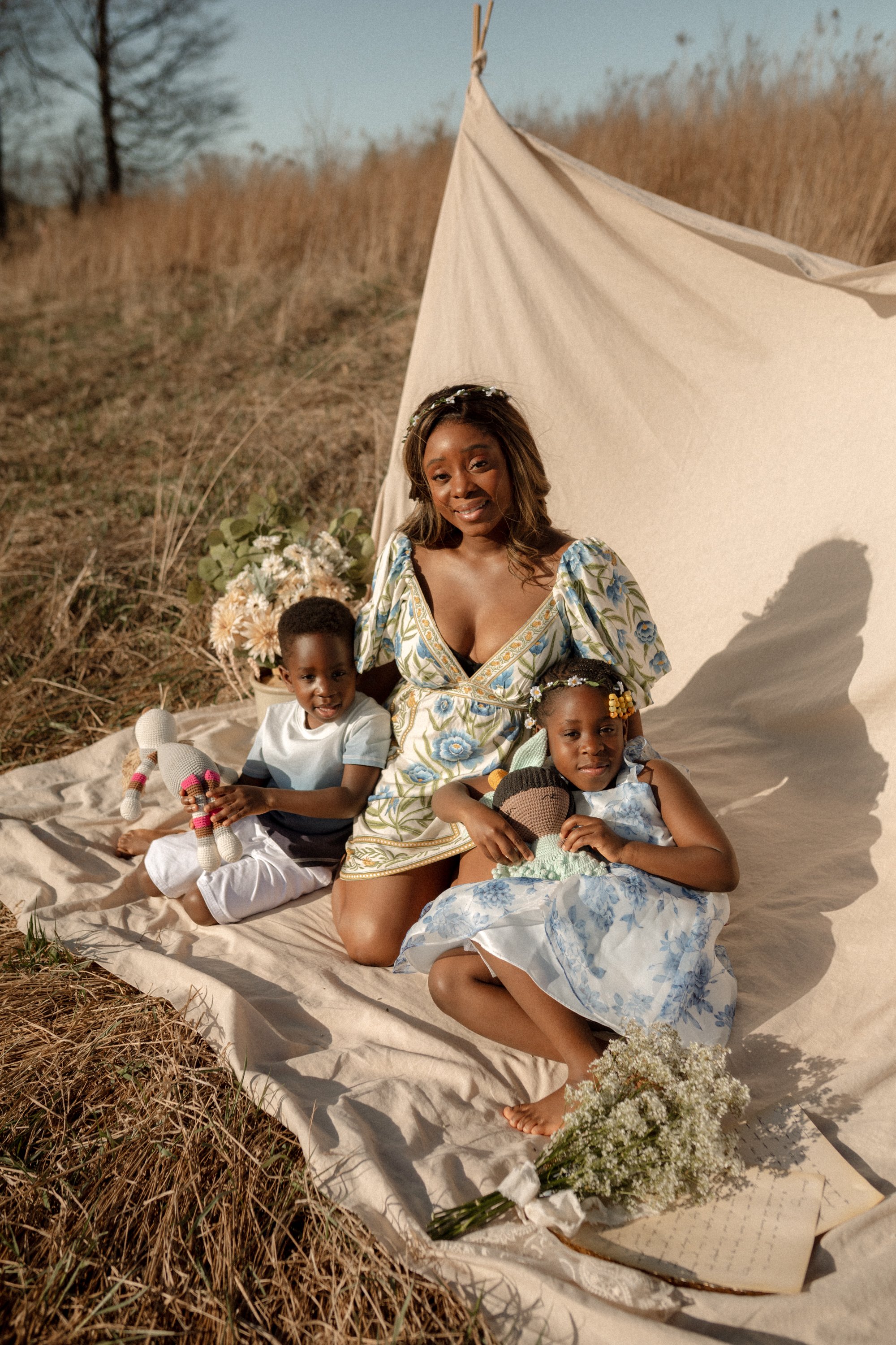 MothersDayMinis_042725_Afolabi_Family-4636.jpg
