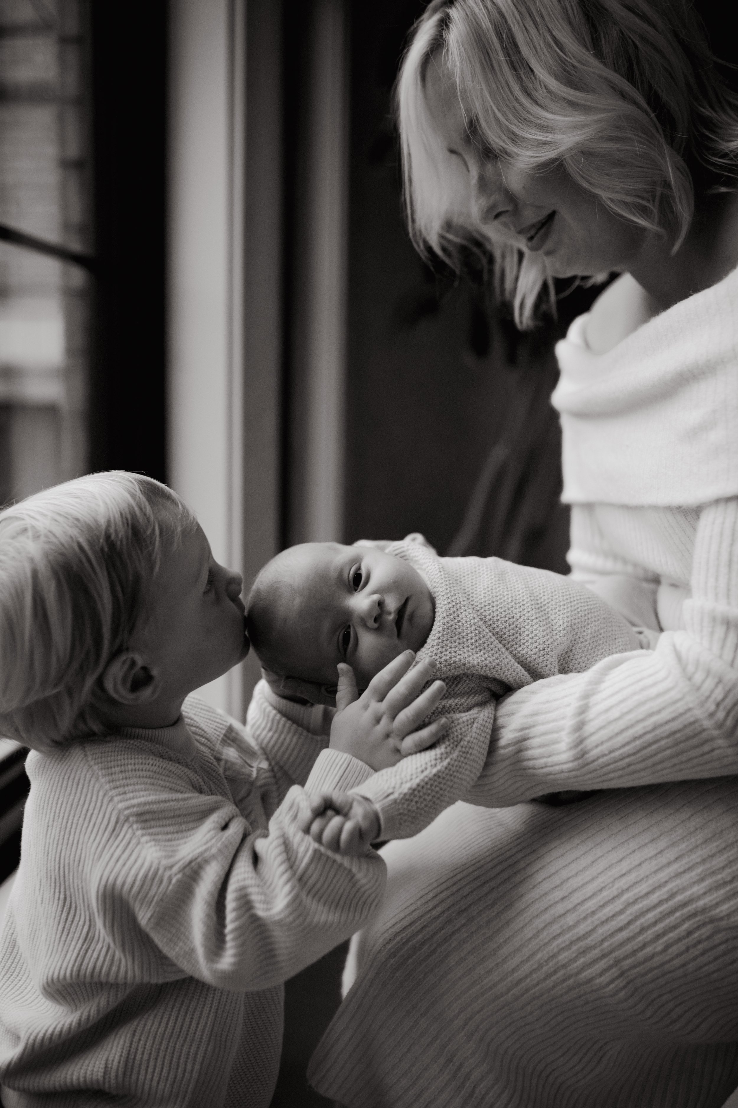 25_09_23_Newborn_Emily W-1569_BW.jpg