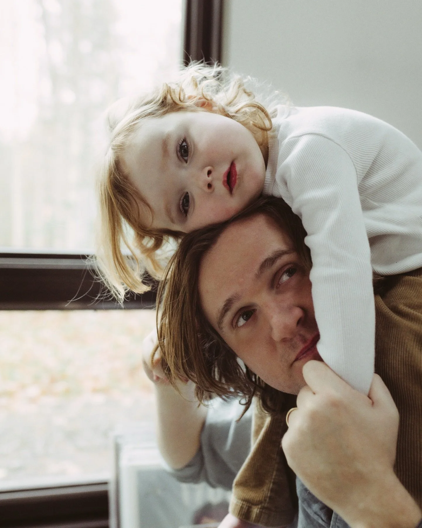 Part II of my morning with the Bannermans.
Relaxing in their new home, listening to records, and leaving space for lots of movement and play.

&mdash;

storytelling photographer, family photoshoot, ontario family photographer, family documentary phot