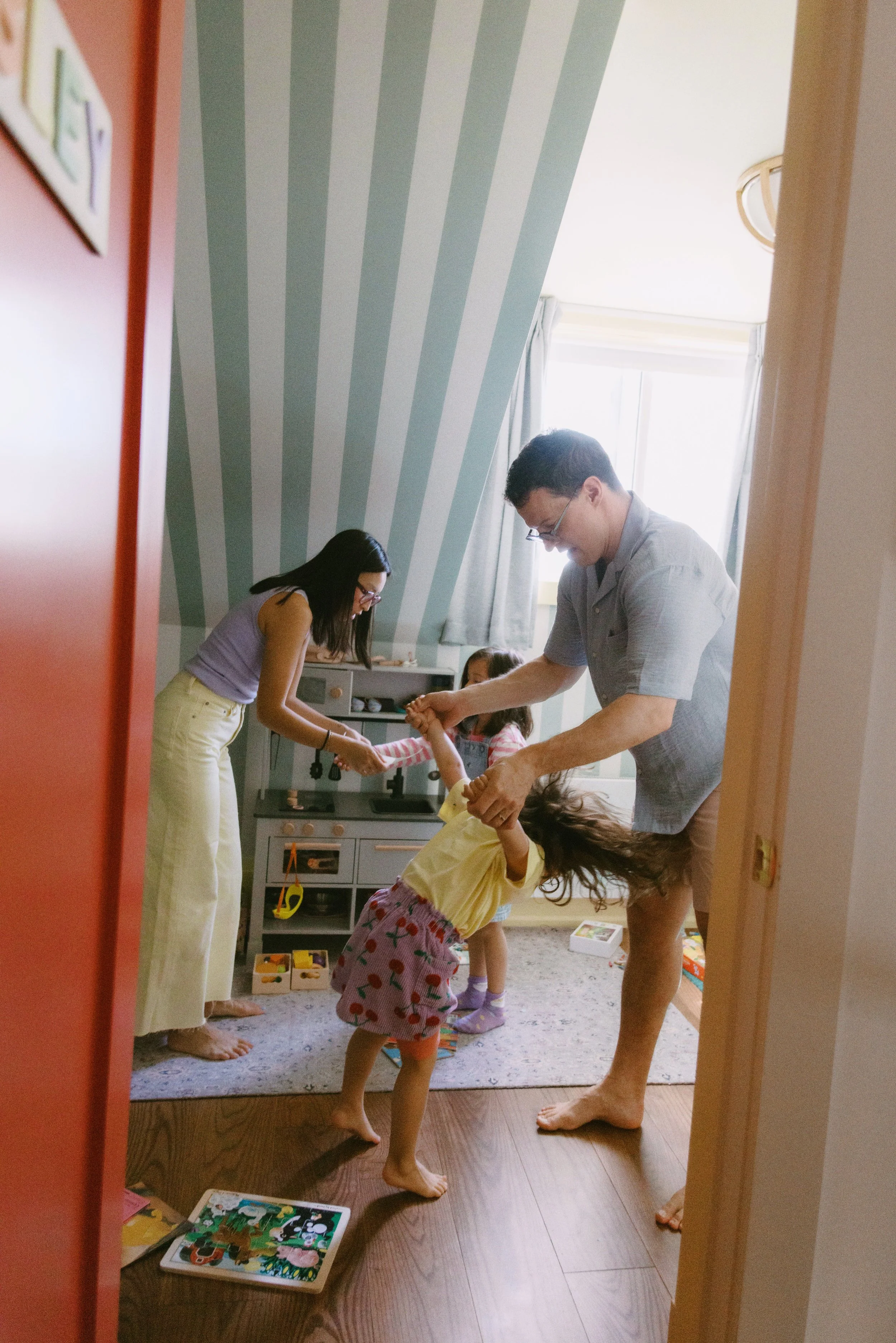 Why Choose an In-Home Family Photo Session? Everyday Magic with the McArthur Family