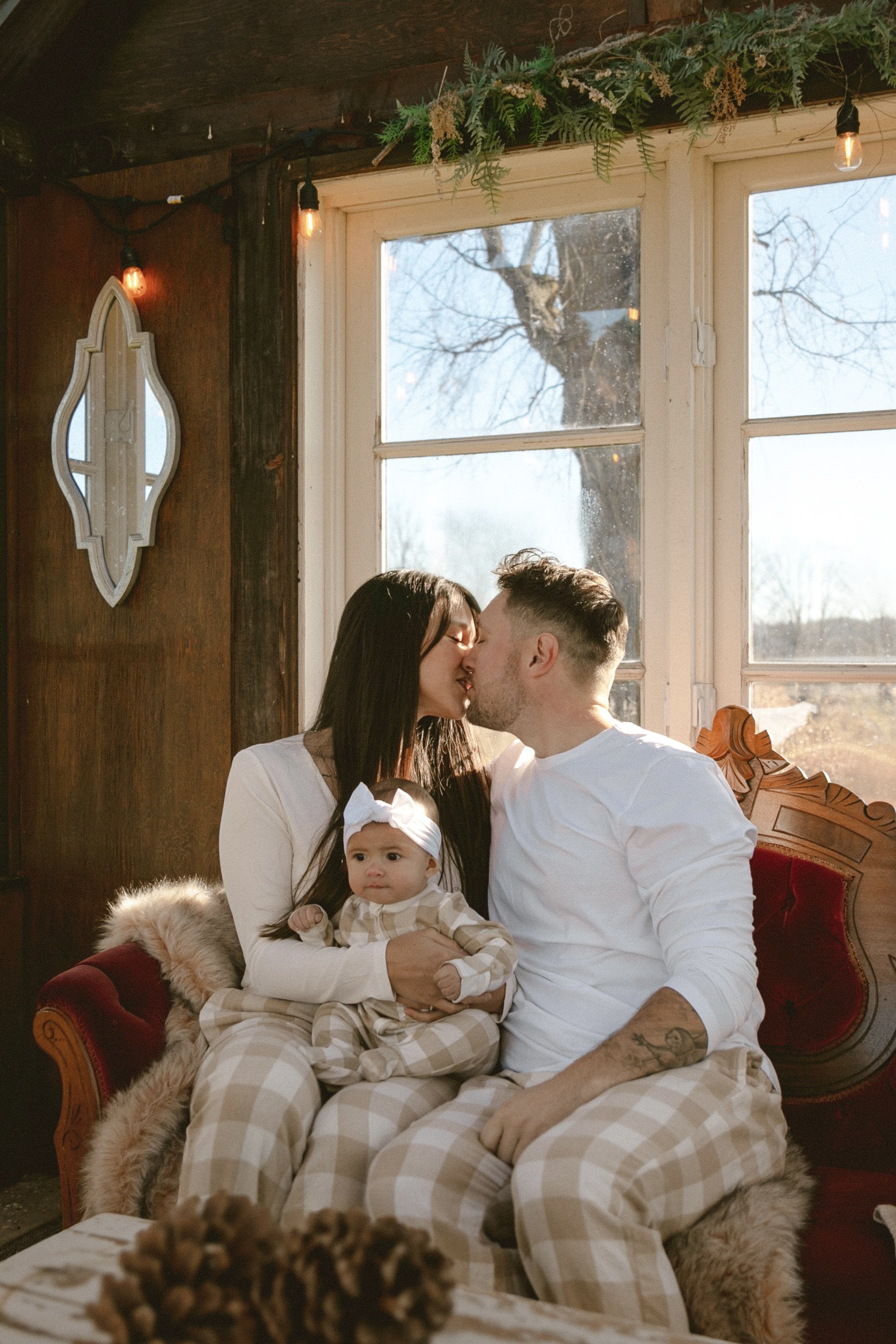 Christmas Mini Session_Felisa_111624-0385.jpg