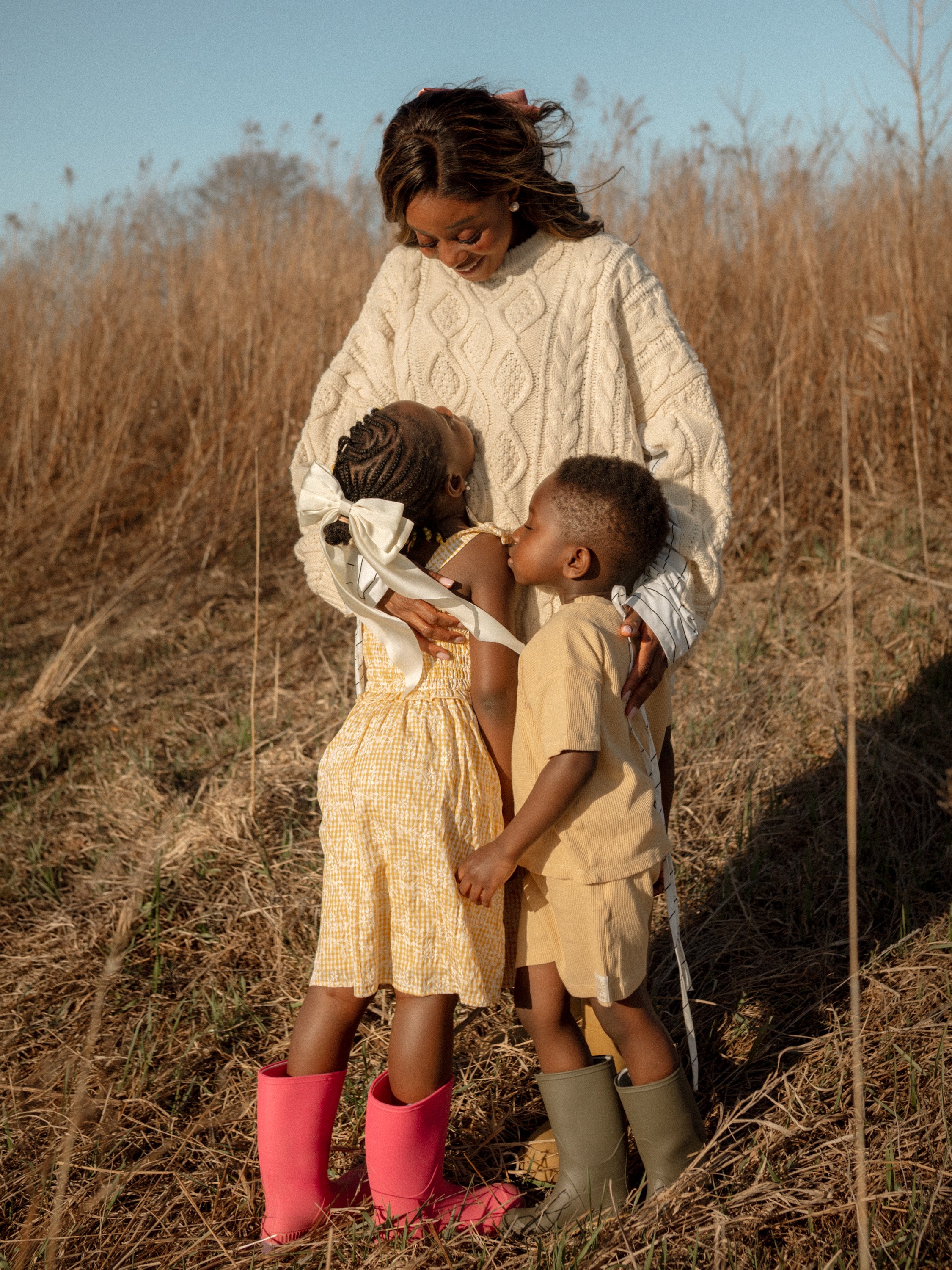 MothersDayMinis_042725_Afolabi_Family-4828-3.jpg