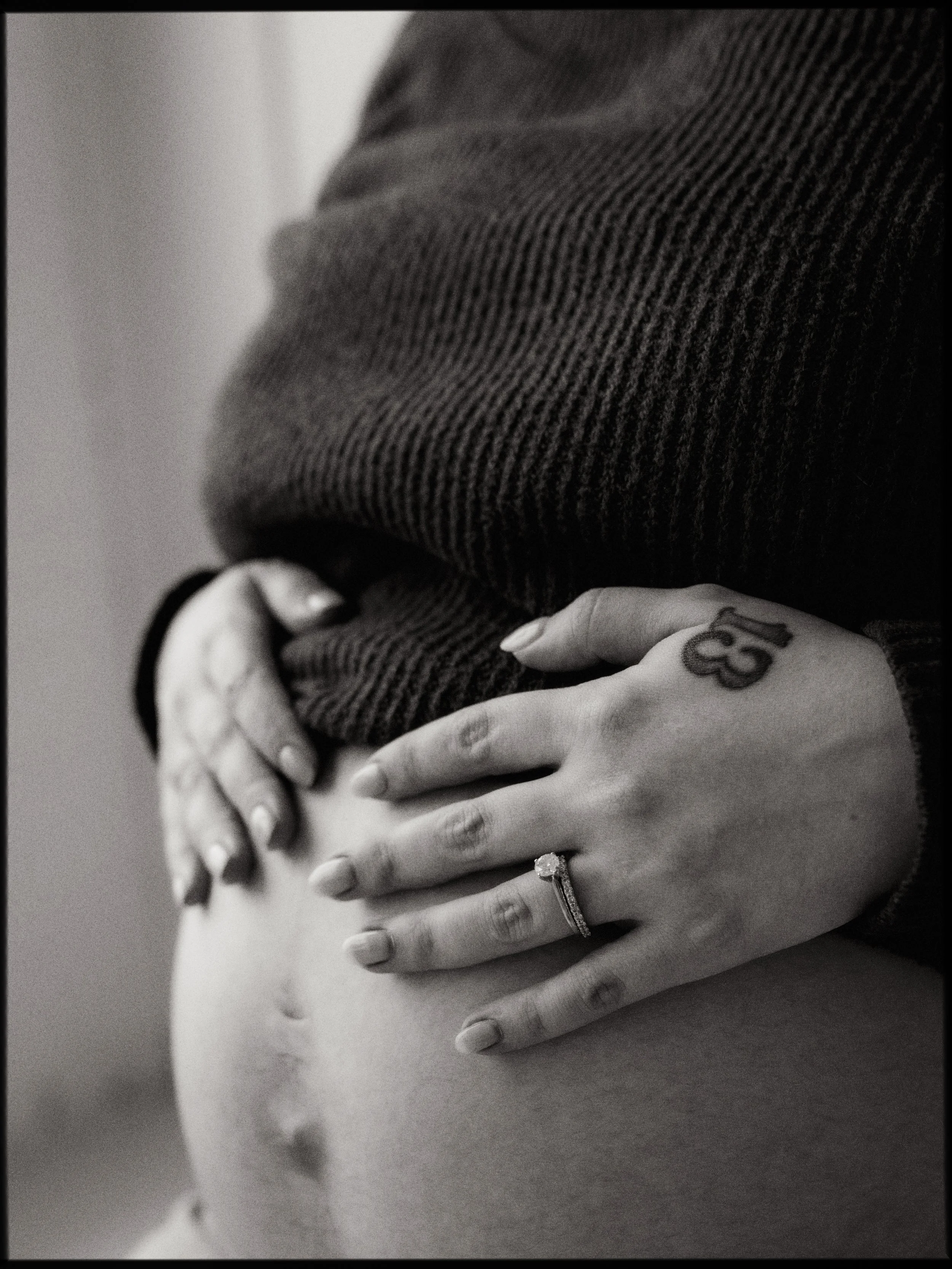25_11_28_Maternity_Chelsea-9753.jpg