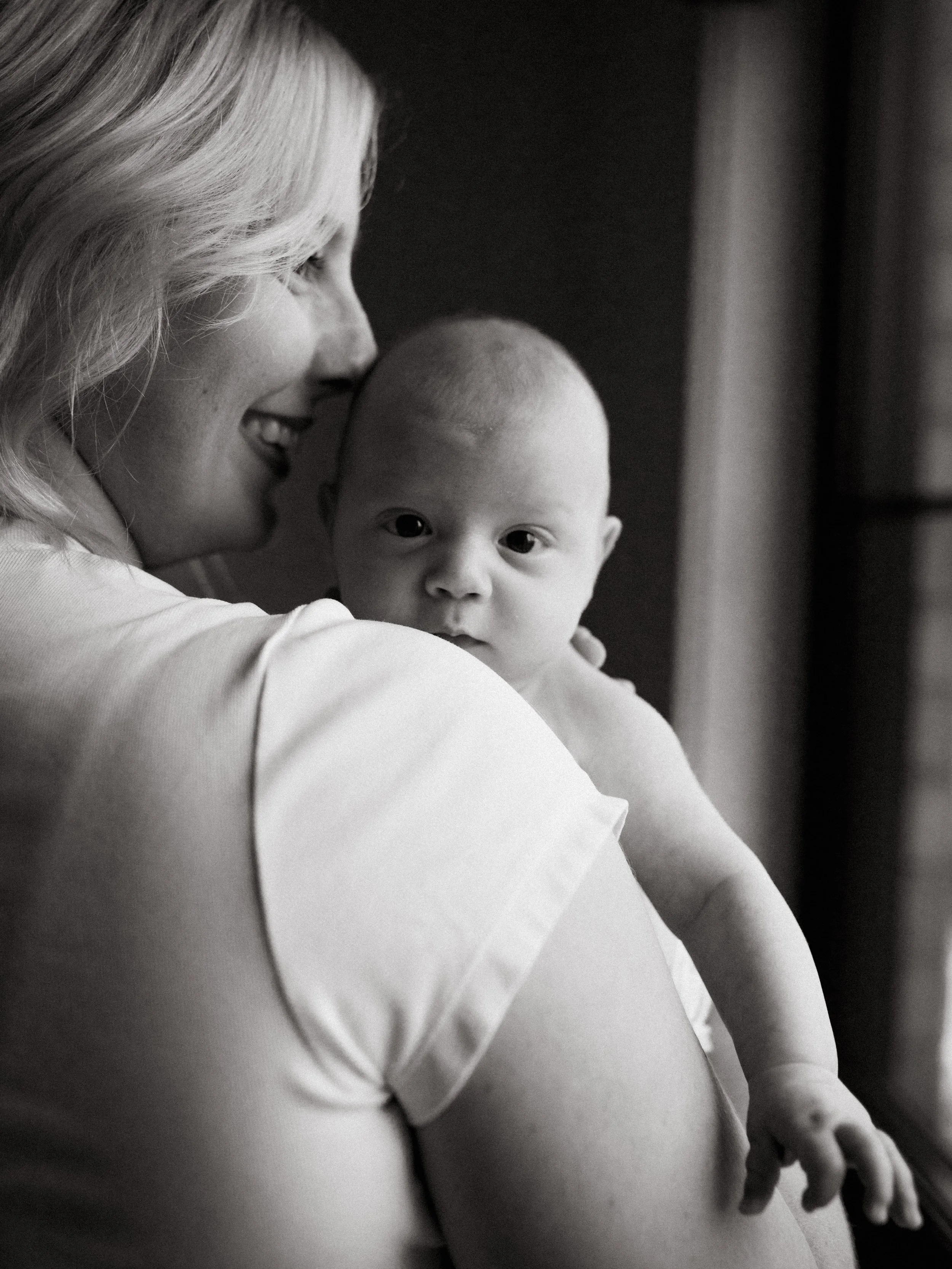 25_09_23_Newborn_Emily W-1116_BW.jpg