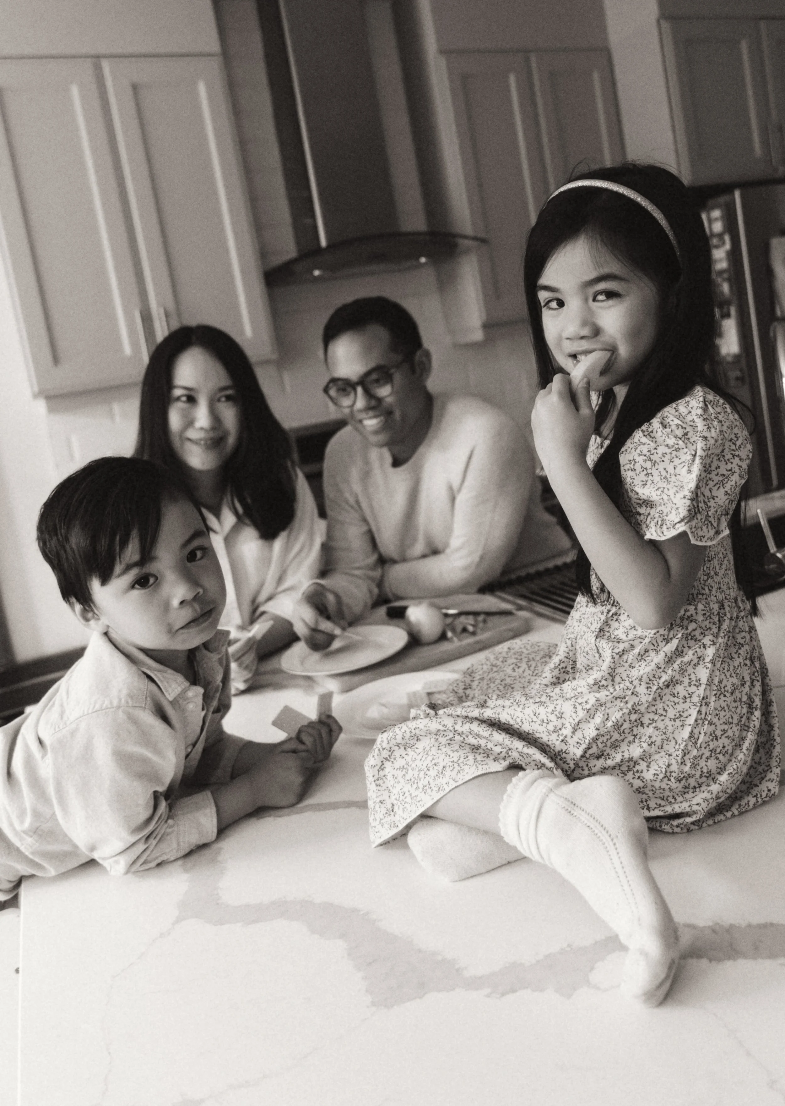 Families by Ashley_26_05_03_Family_Madriaga-0827-6.jpg