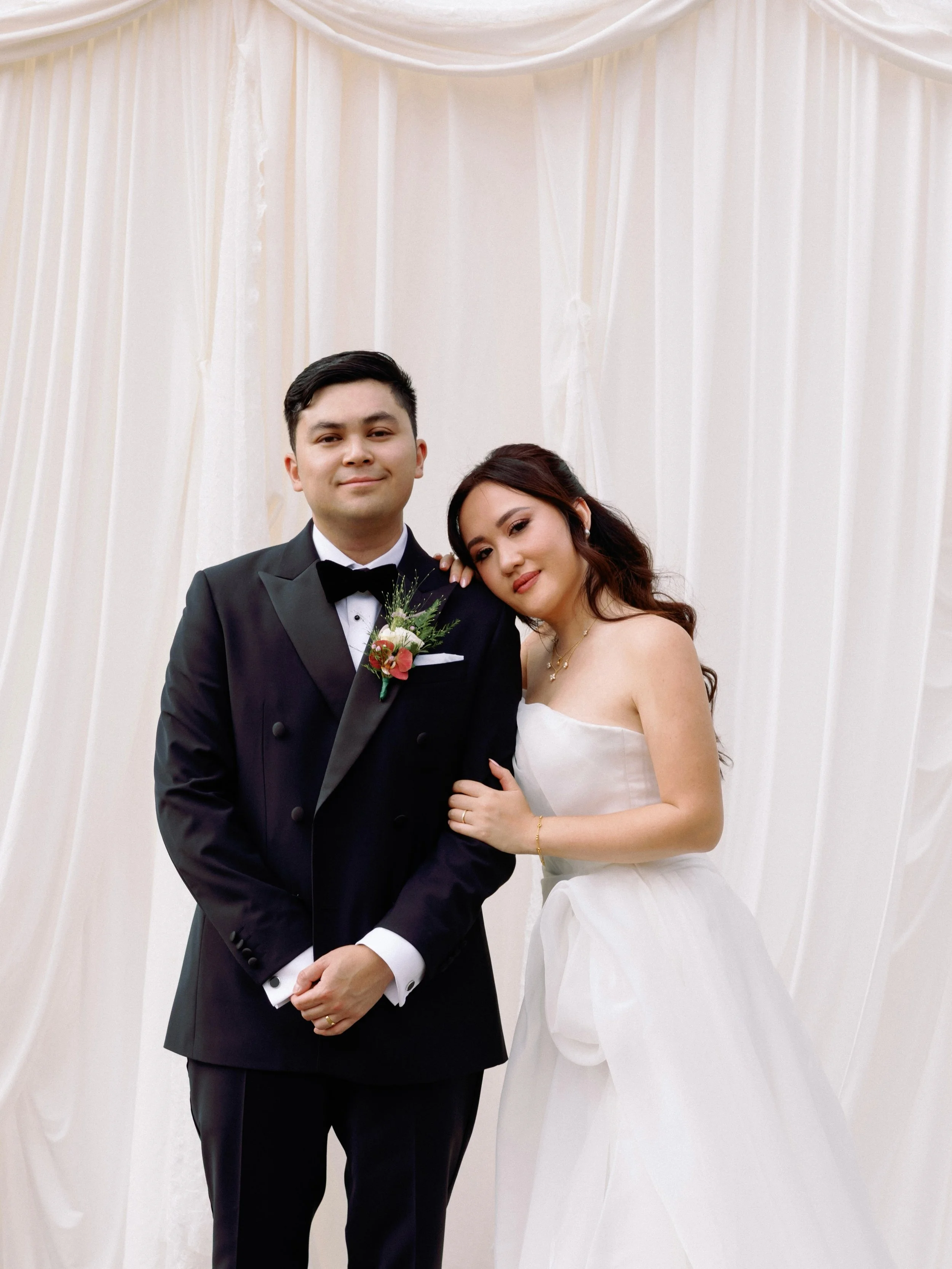 sneak peek from Vinh &amp; Vy&rsquo;s day 🤍✨ 

photographer @huonglunopham 
videographer @jankofilms 
makeup @faiarcher 
venue @broomeparkhotel 
content creator @yourcontentdiary 
cake @fairydustbaker