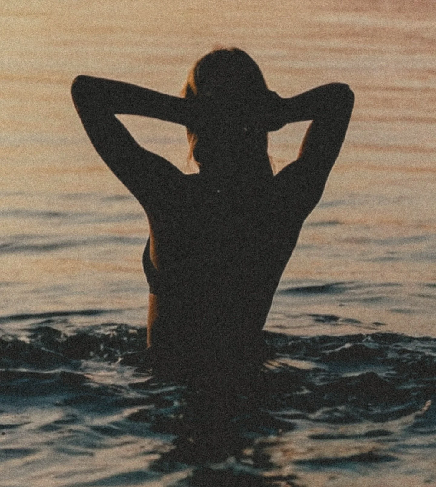New Moon &bull; Solar Eclipse &bull; Fall Equinox
This season opens with a powerful alignment. The New Moon and partial solar eclipse invite release, while the Fall Equinox calls us back into balance.
A moment to pause, reflect, and begin again with 