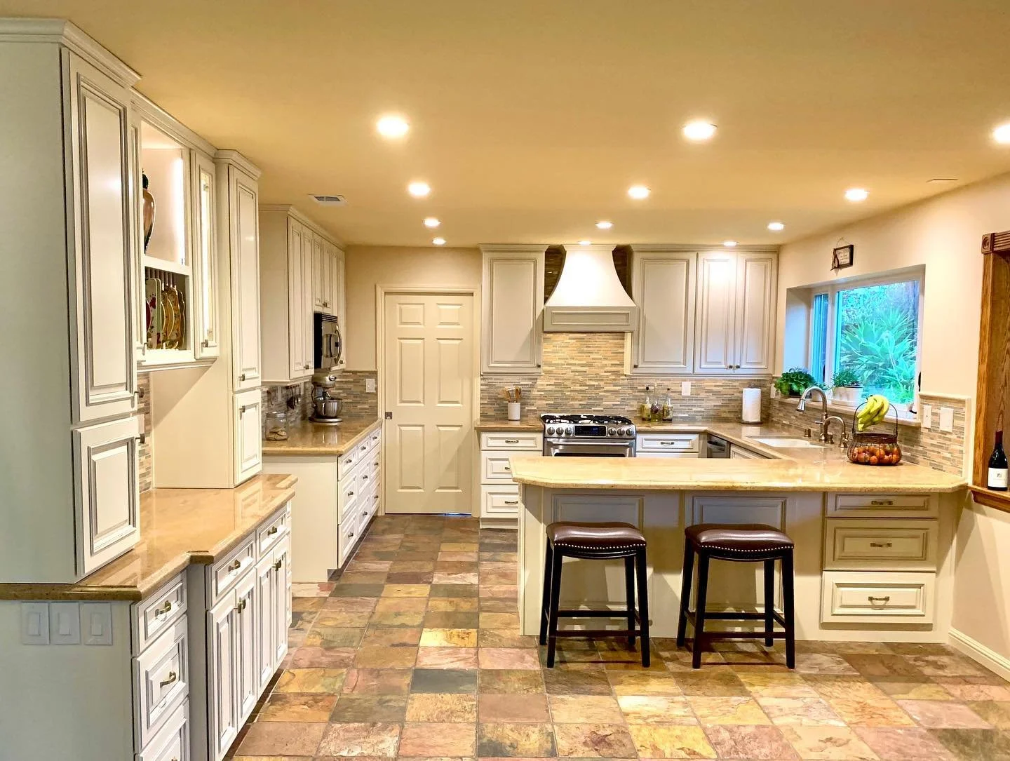 Home Remodeling – Kitchens, Baths & More