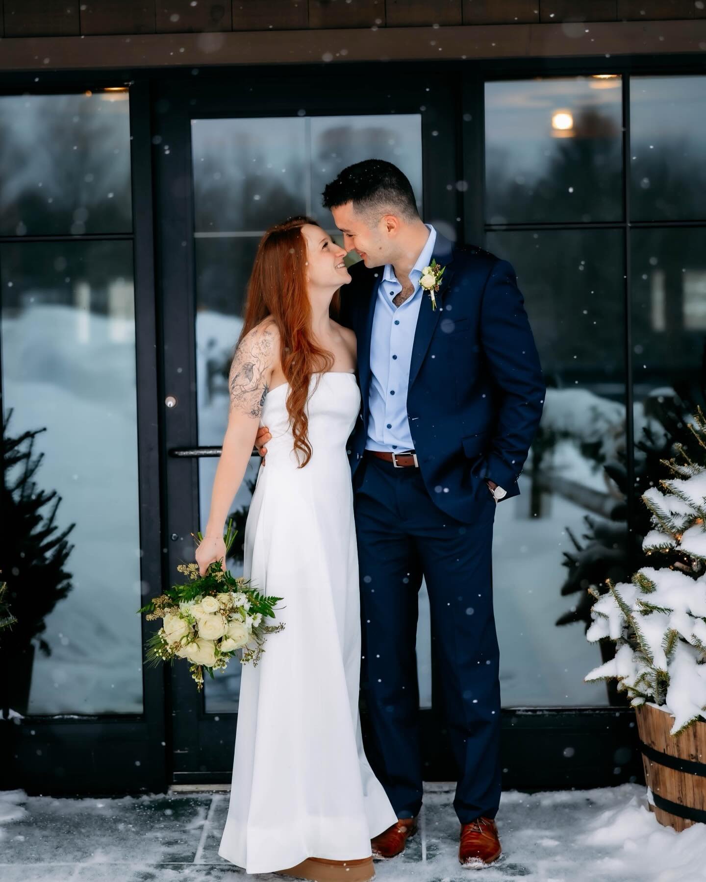 Brooke &amp; Nathan wanted a Vermont winter wedding, and I think it&rsquo;s safe to say they got it! 
Yesterday I got to travel up to @mountaintopresort  to capture Brooke and Nathan&rsquo;s beautiful intimate elopement. I have come to love shooting 