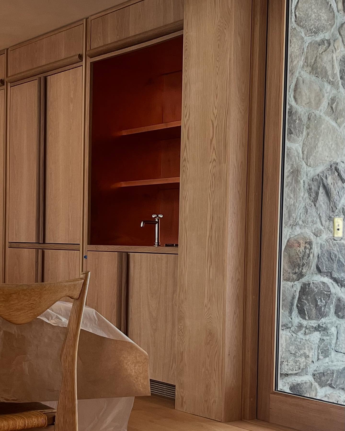 THE HOUSE BY KENOZA LAKE
copper, white oak &amp; local field stone

Interior Architect / Designer &bull; @studio_order 
Project &amp; Design Director &bull; @studionth 
Project Architect &bull; @langarchitecture / @jordi_biosca 
Landscape Architect &