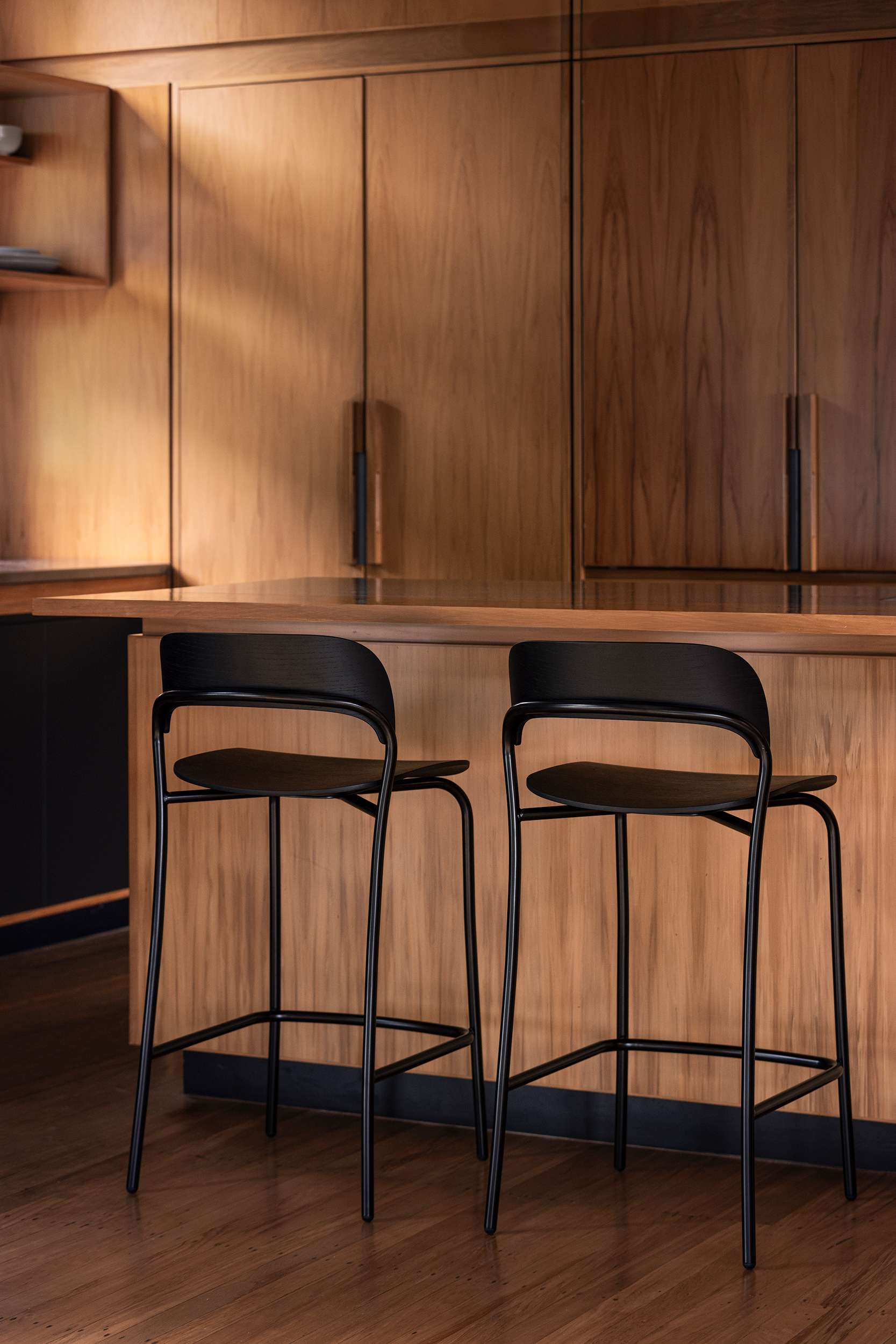 trace stool 002.png