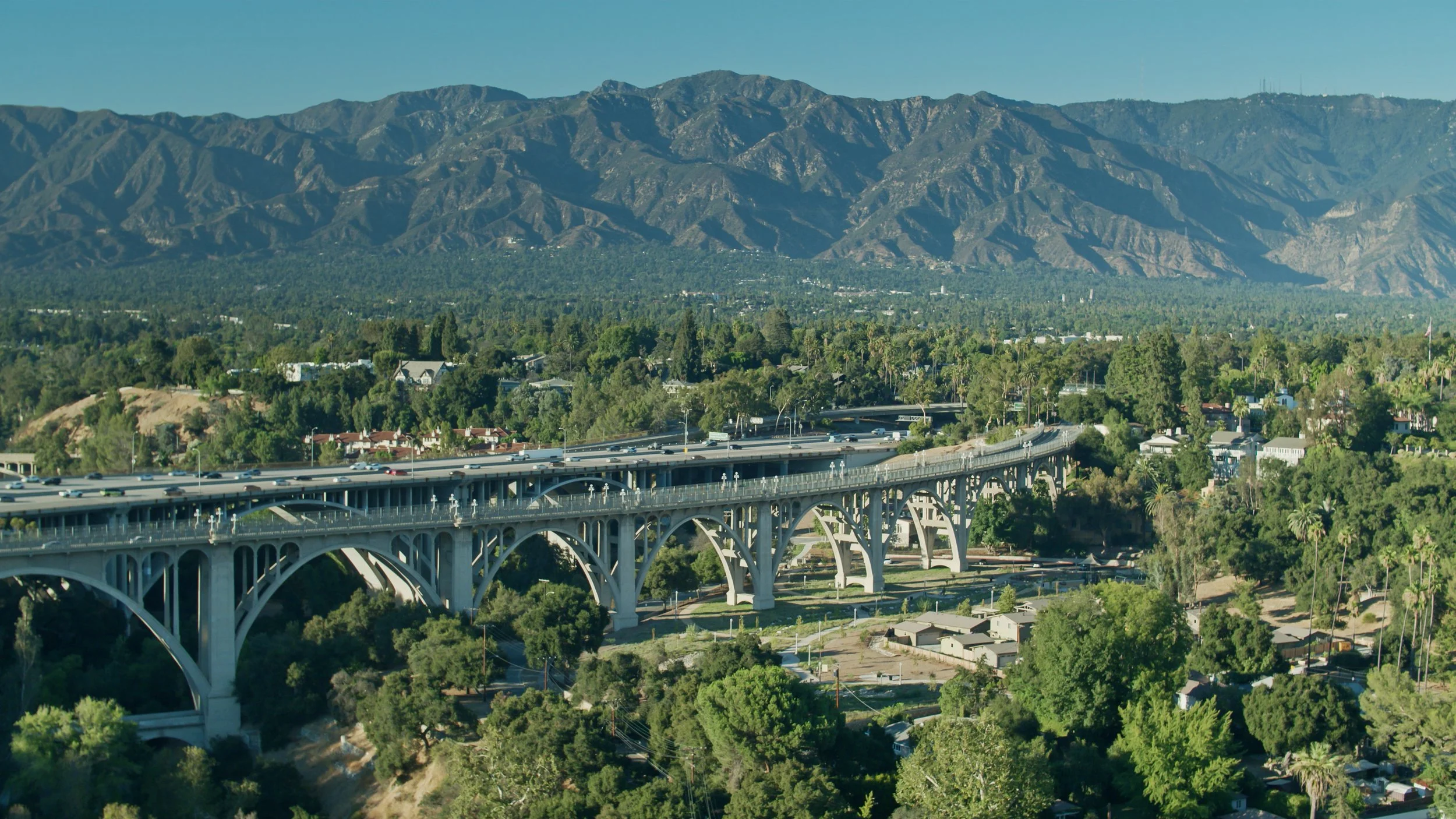 aerial image of Pasadena and Altadena, including the bridge and foothills