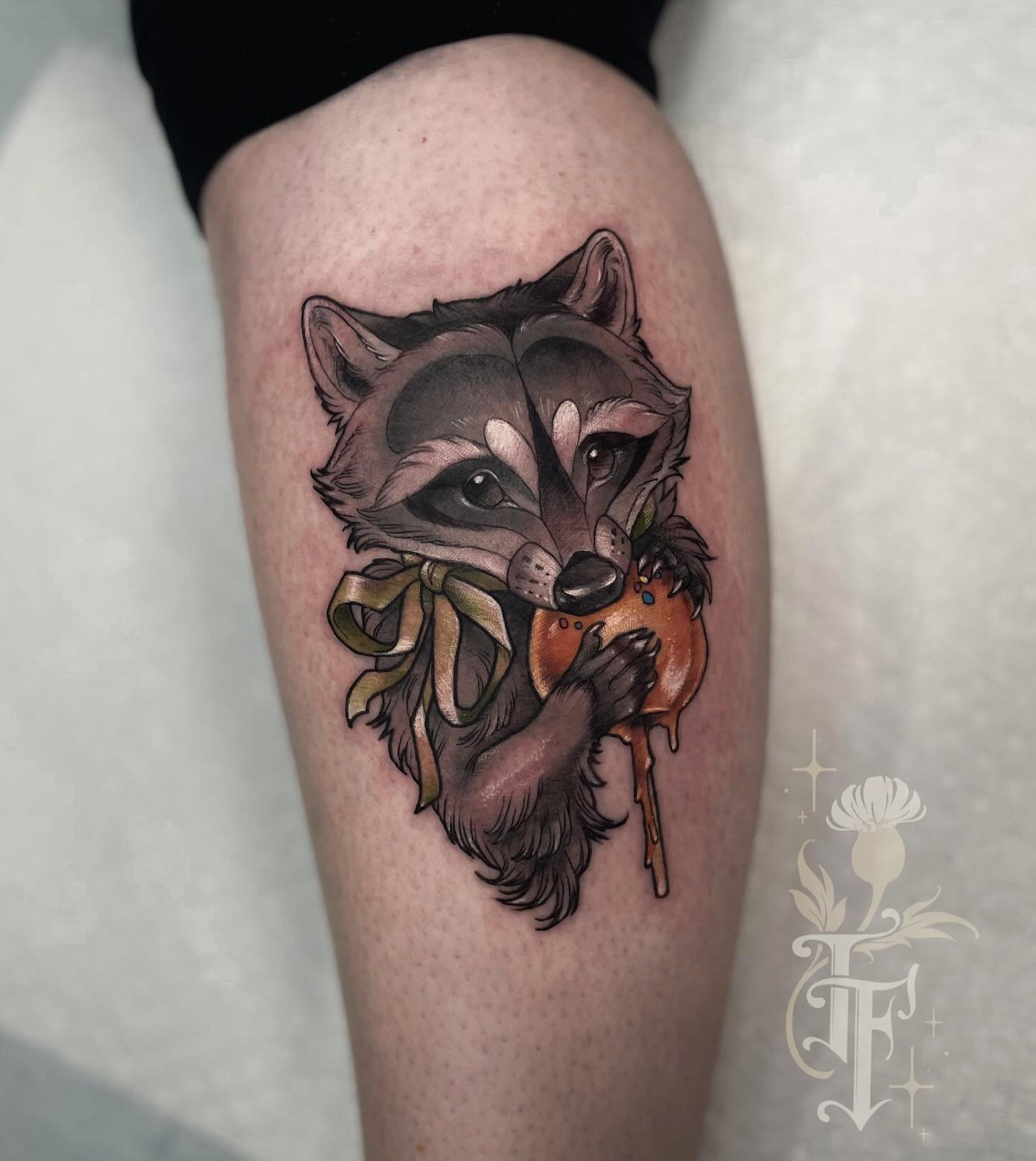 A friend with a treat for Natasha!✨ from my predrawn designs 
&bull;
&bull;
#ohioartist #ohiotattooartist  #witchytattoo #neotraditional #illustrativetattoo #neoromantic #neotraditionaltattoo #neoromantictattoo  #artnouveautattoo
#neonouveautattoo #v