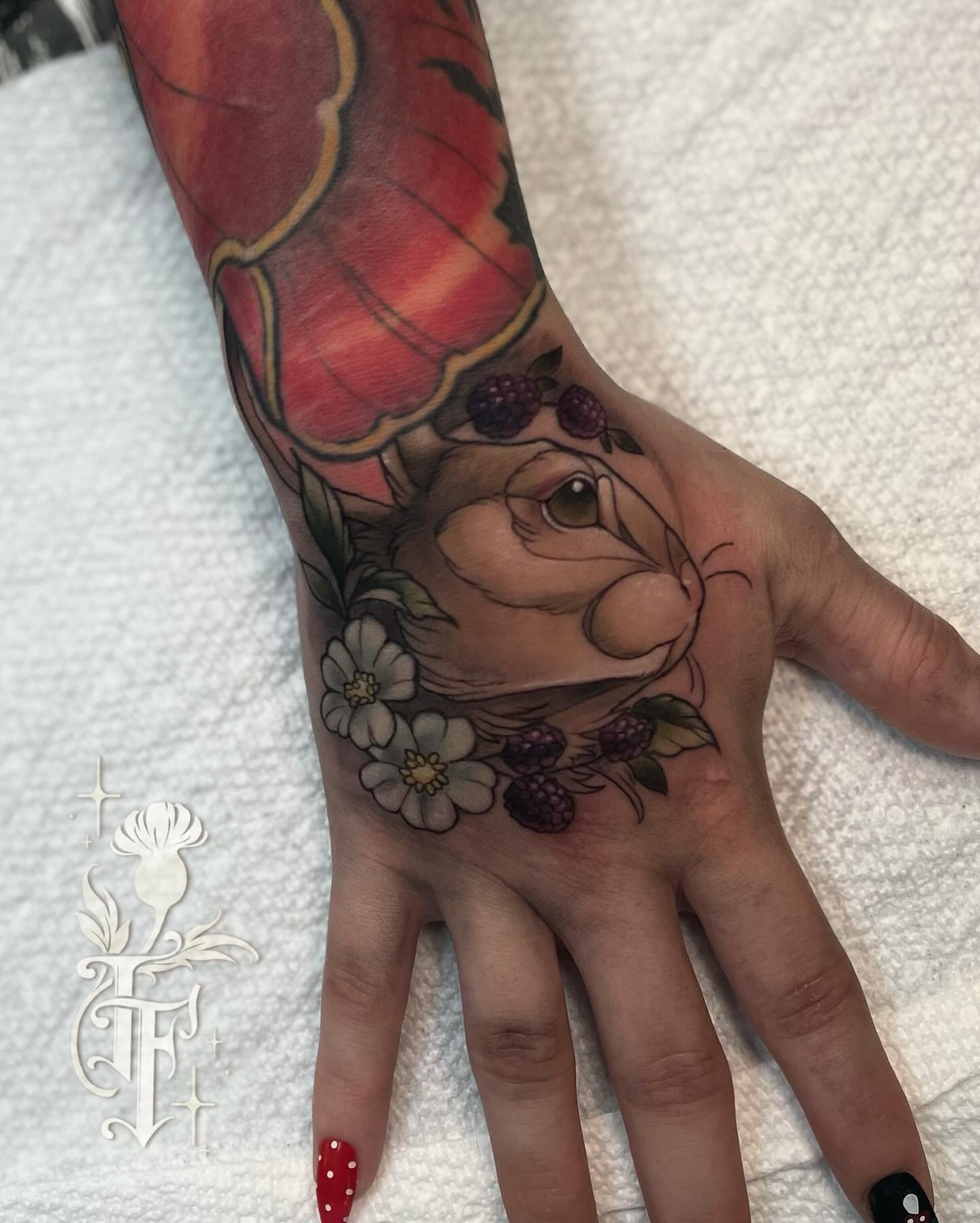 Was able to do this little bunny friend for @punkinink this week! Super fun little pal with his berries 
&bull;
&bull;
&bull;
#ohioartist #ohiotattooartist #neotraditional #illustrativetattoo #neoromantic #neotraditionaltattoo #neoromantictattoo  #ar